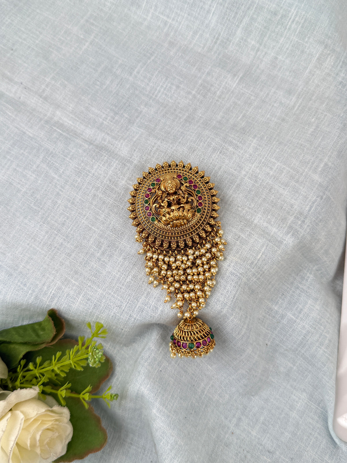 Traditional Jade Bille hair accessory for women