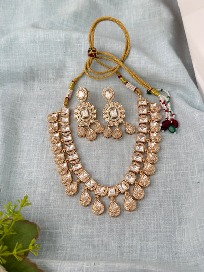 Traditional Kundan necklace for women