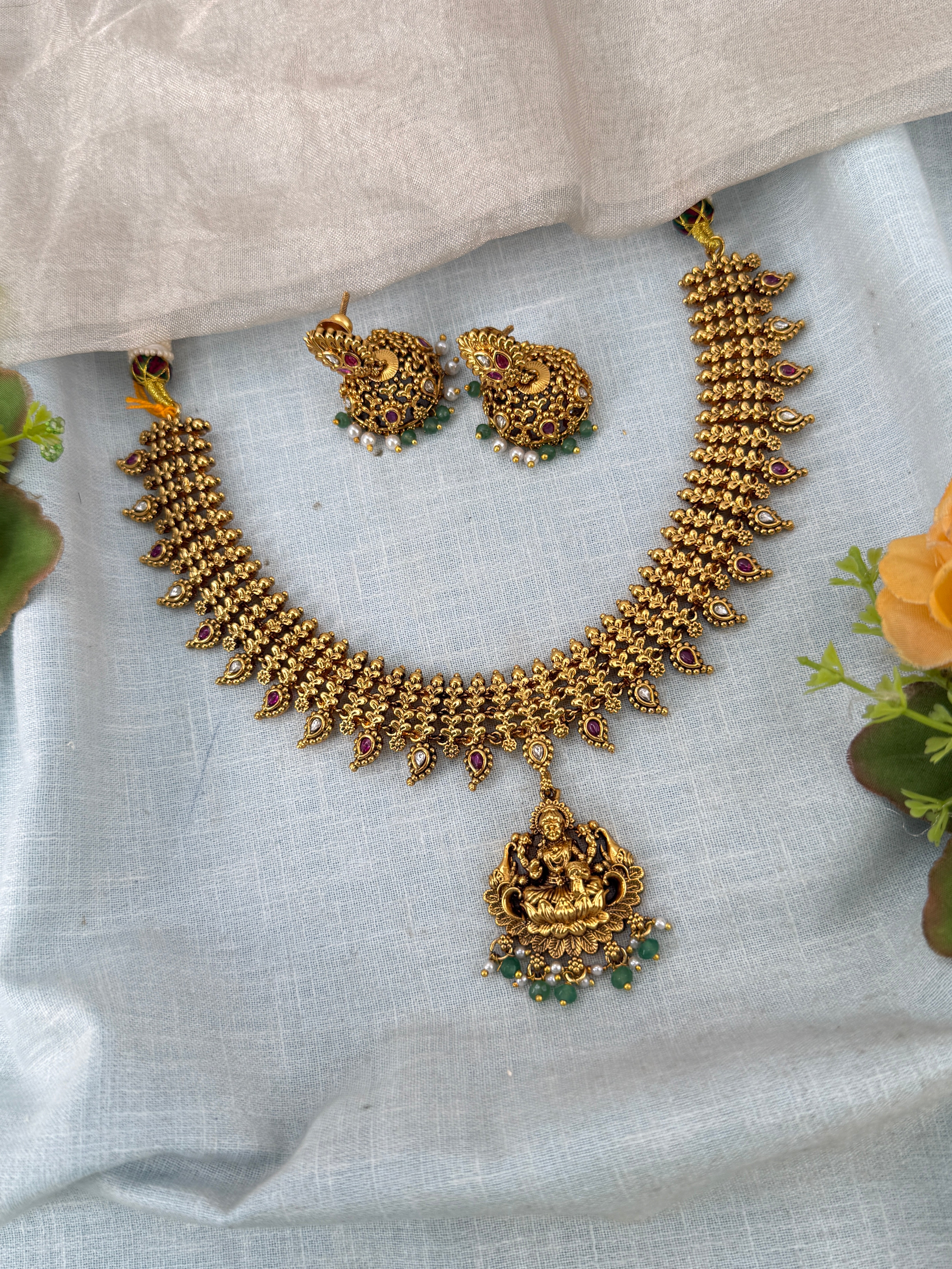 Royal Antique Lakshmi Pendant Short Necklace Set 1194