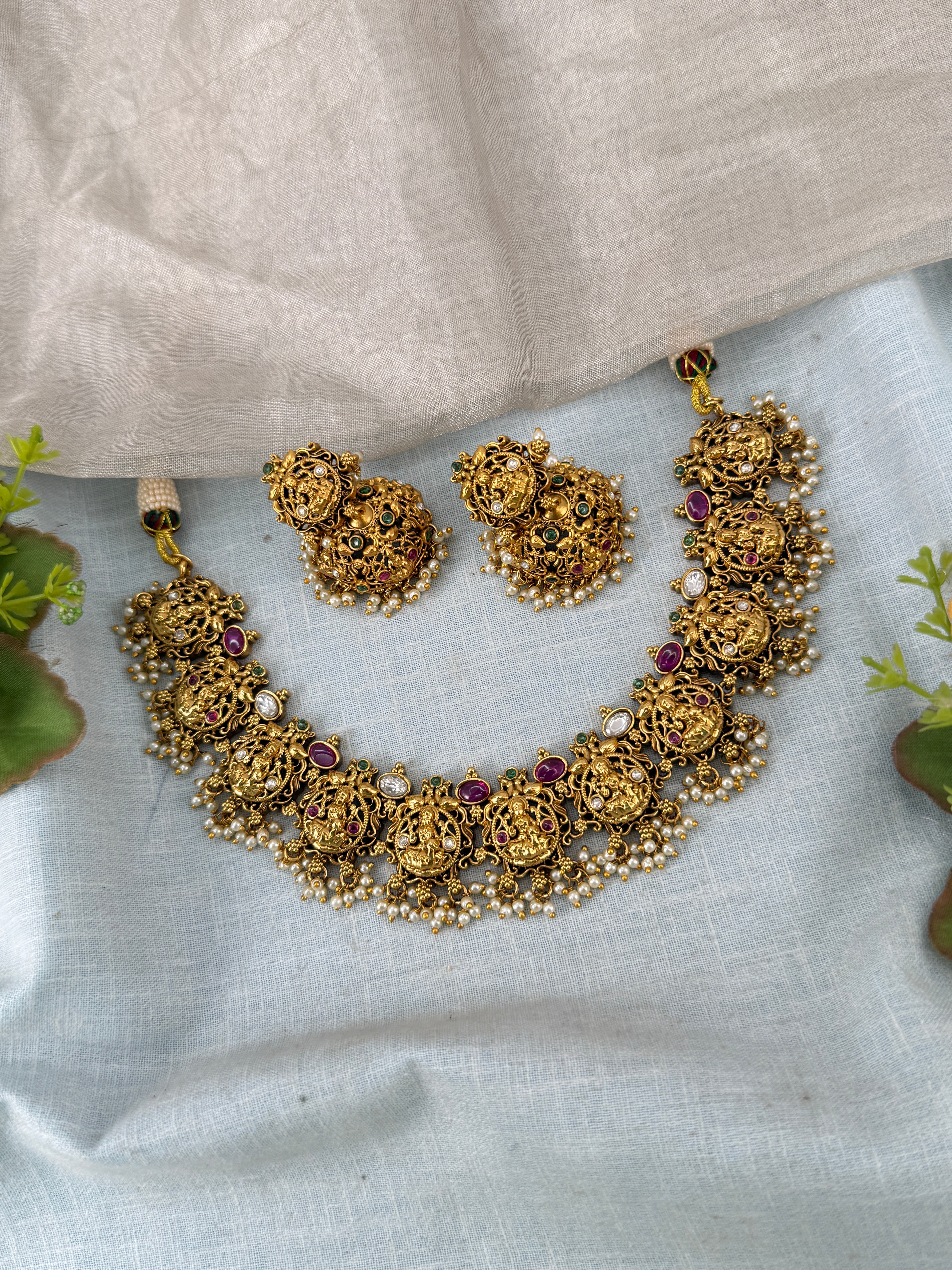 Royal Antique Lakshmi Short Necklace Set 1193