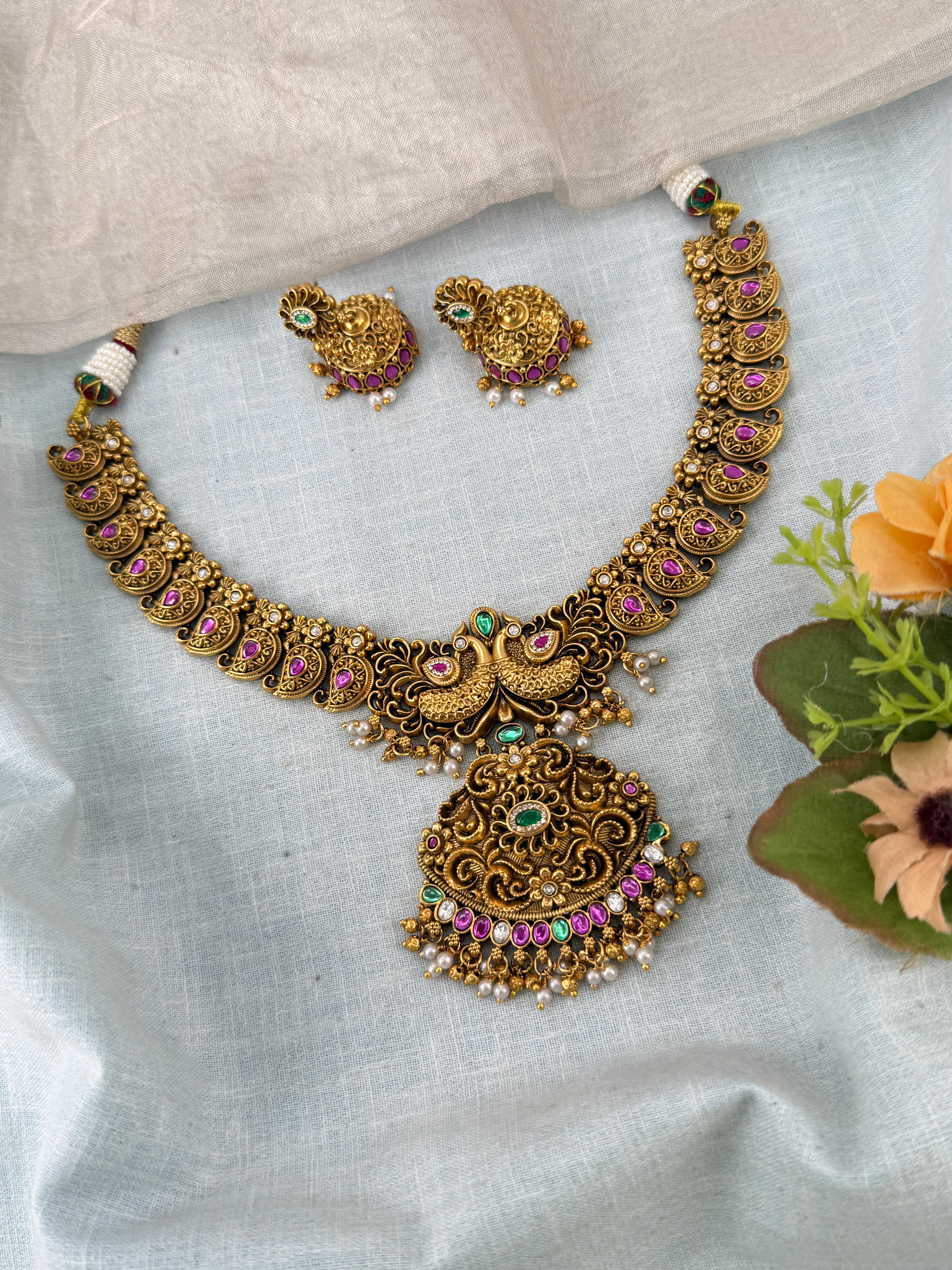 Royal Antique Peacock Pendant Short Necklace Set 1186