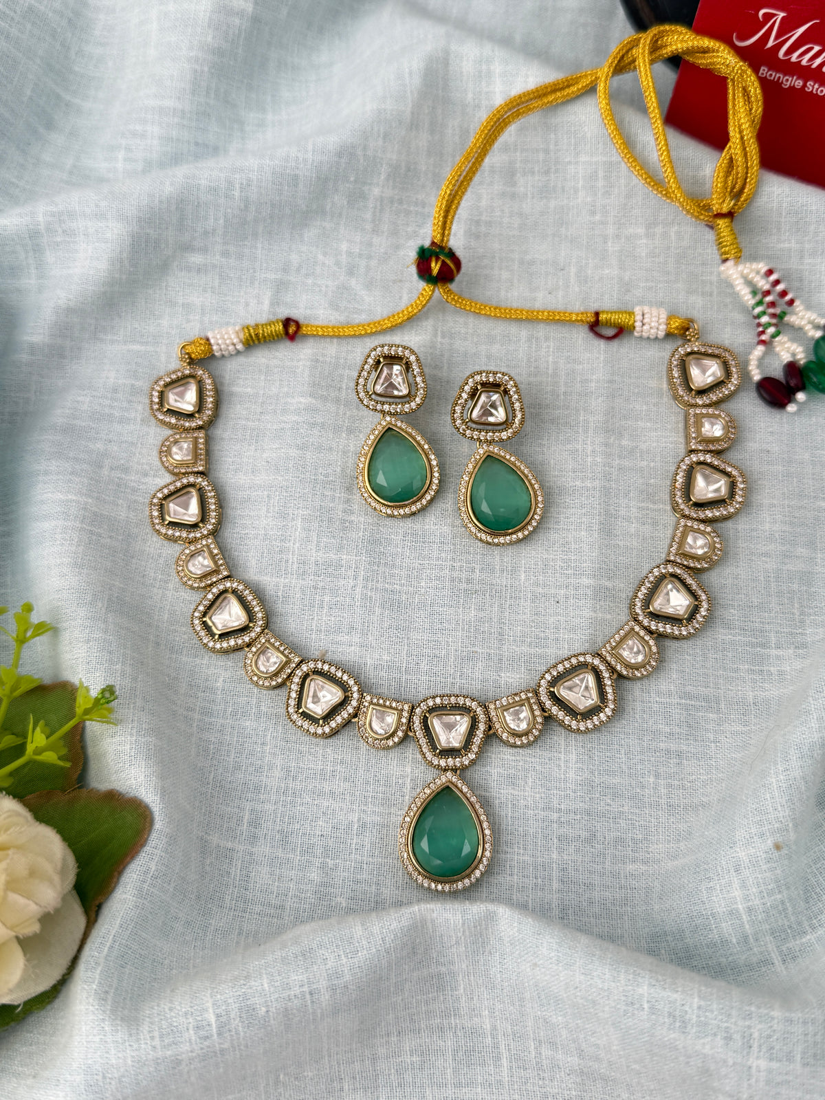 Traditional Kundan necklace for women