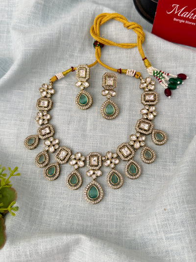 Kundan Designer Necklace Premium Short Set | N0995