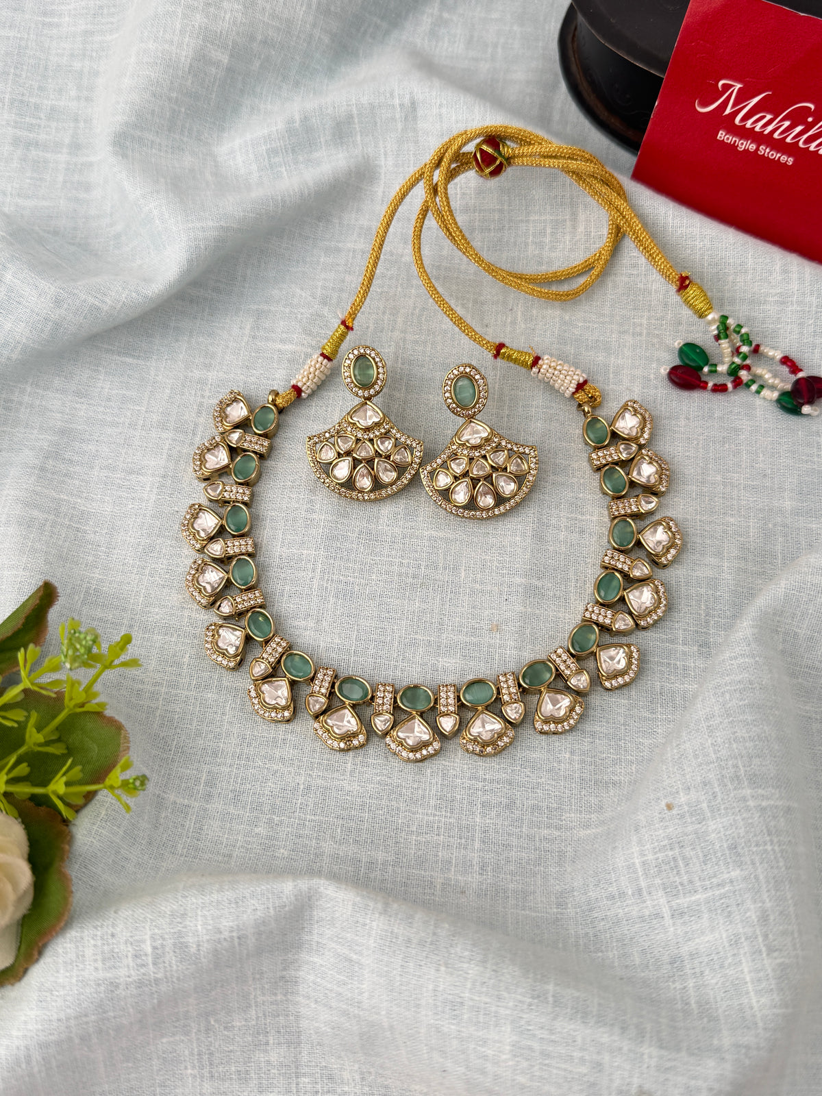 Traditional Kundan necklace for women