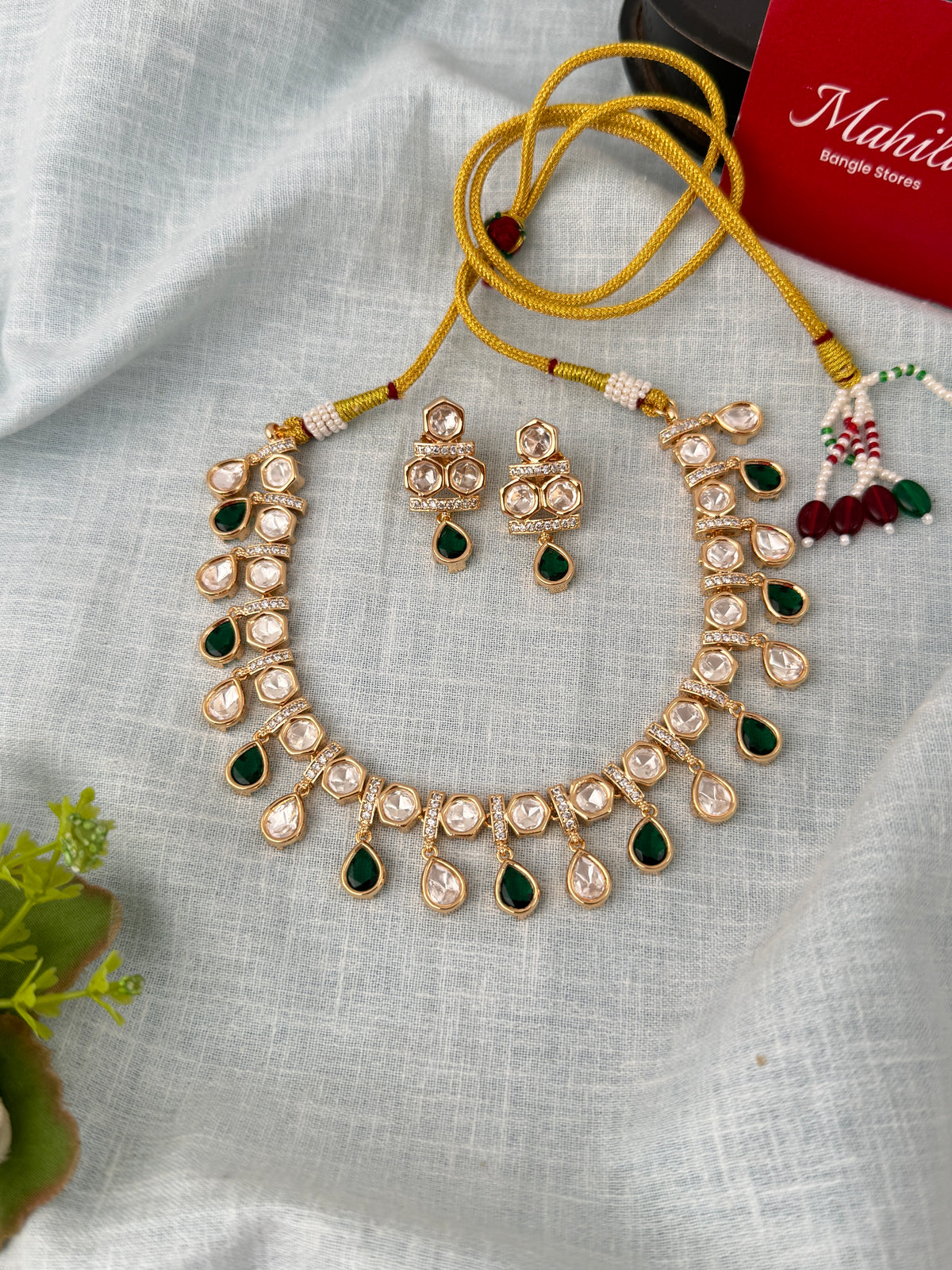 Traditional Kundan necklace for women
