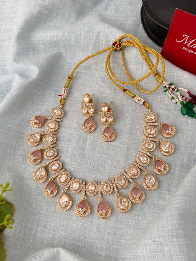 Traditional Kundan necklace for women
