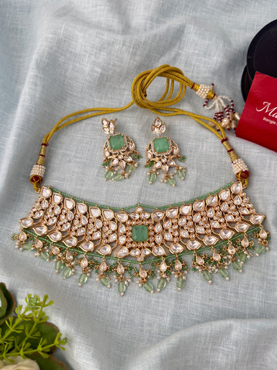 Traditional Kundan necklace for women