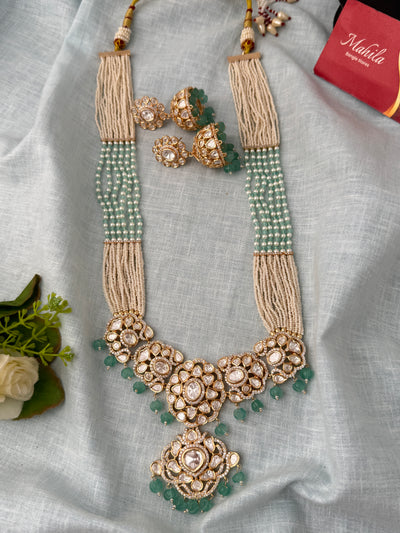 Traditional Kundan necklace for women
