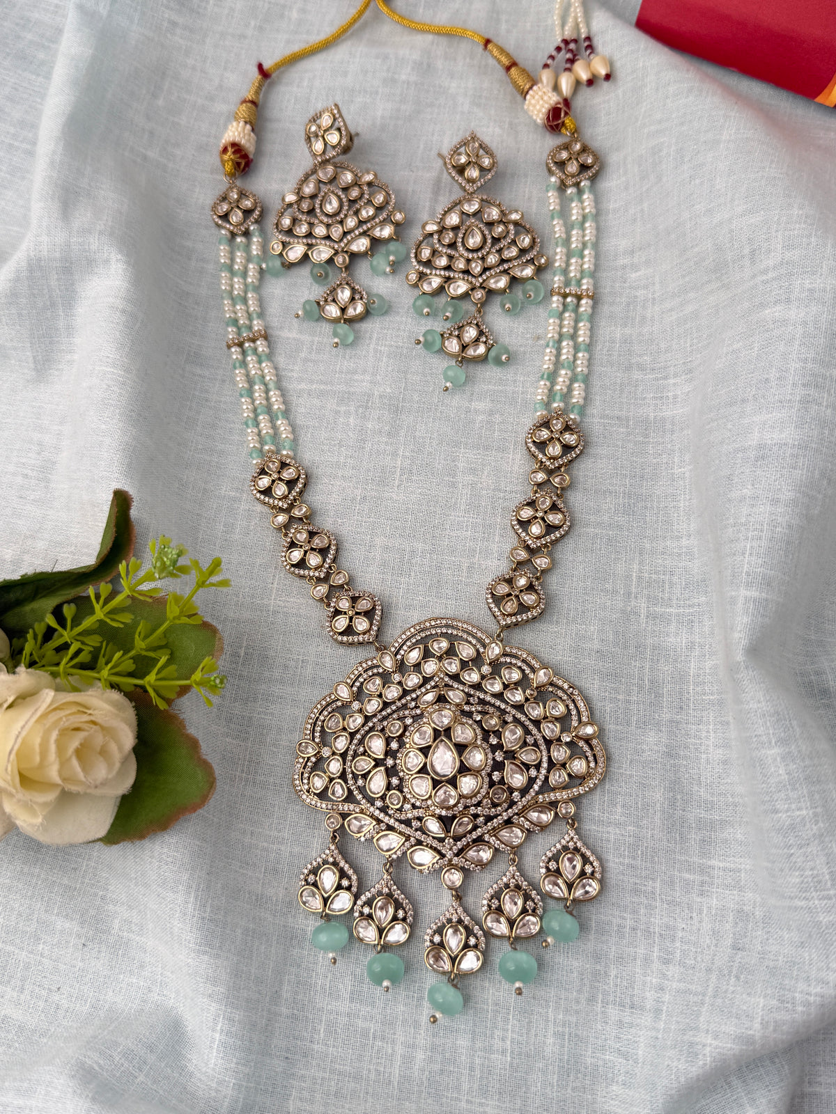 Traditional Kundan necklace for women