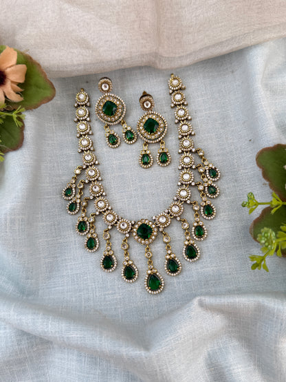 Luxurious Victorian Stone Short Necklace Set 761