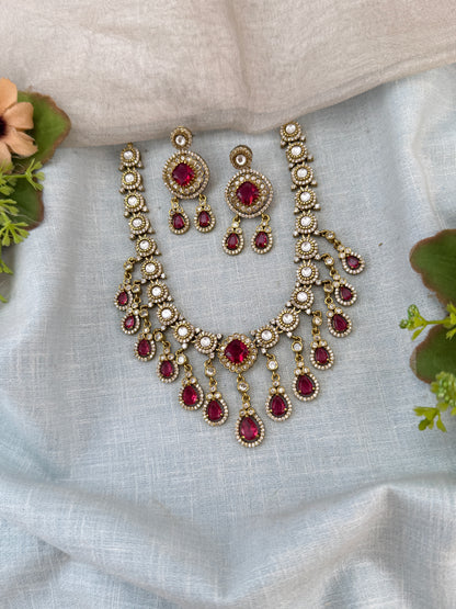 Luxurious Victorian Stone Short Necklace Set 762
