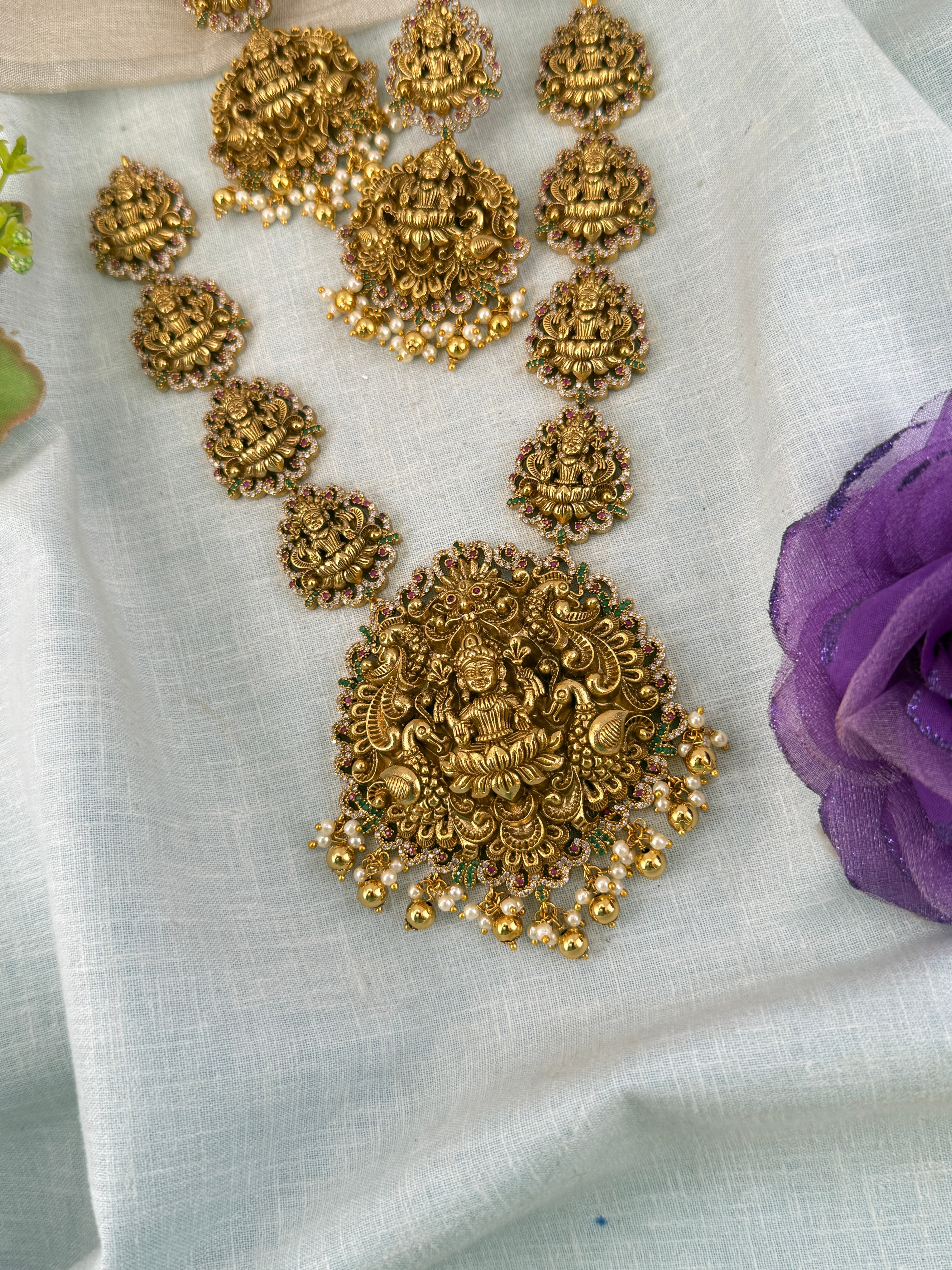 Royal Antique Grand Lakshmi Short Necklace Set 1242