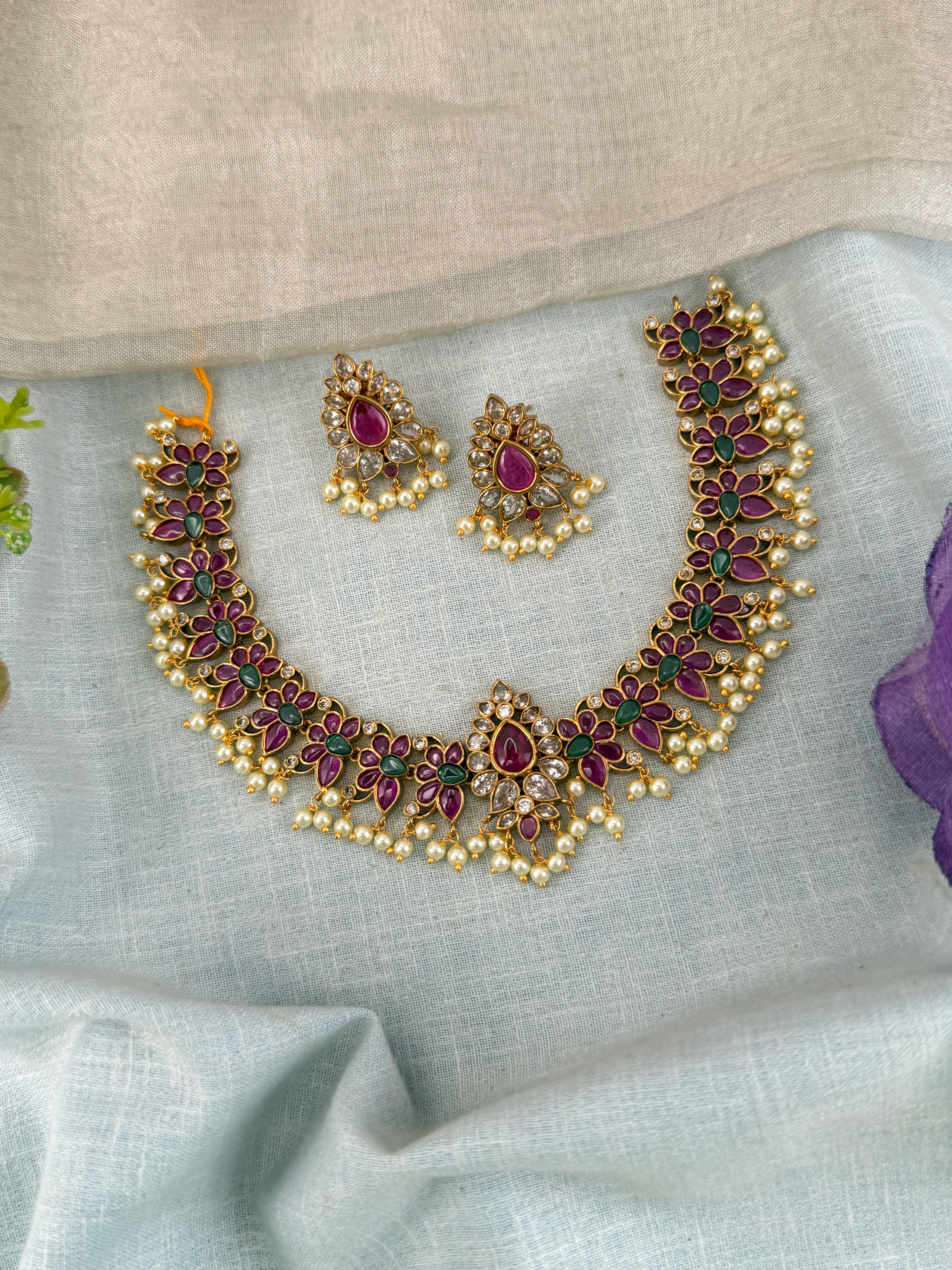 Luxurious Antique Kundan Short Necklace Set 770