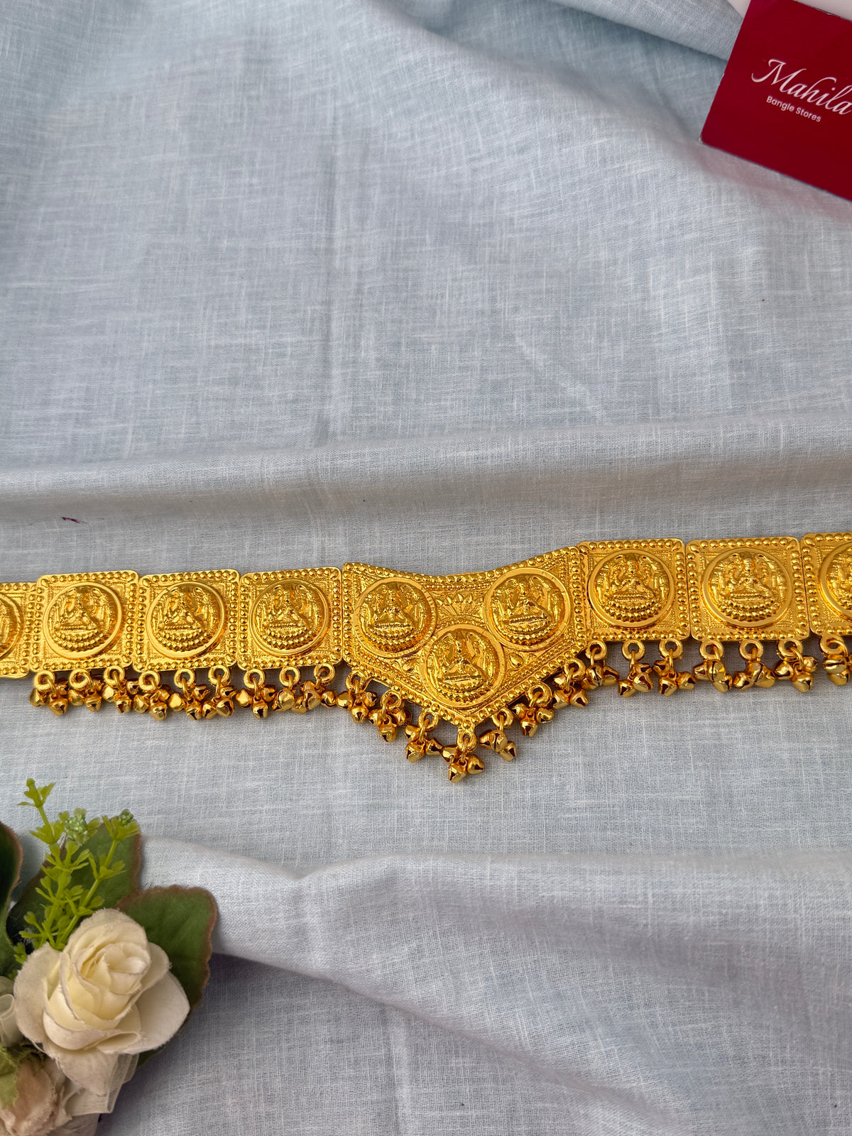 Traditional bridal hip belt for women