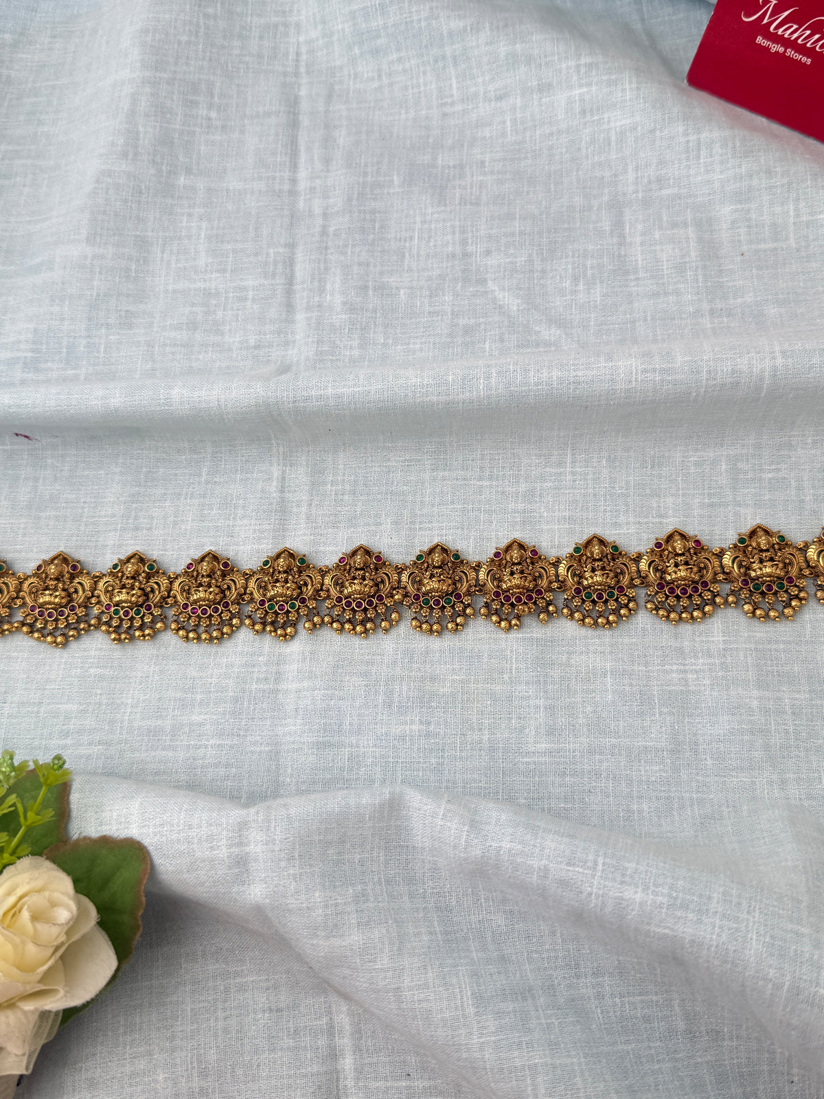 Traditional bridal hip belt for women