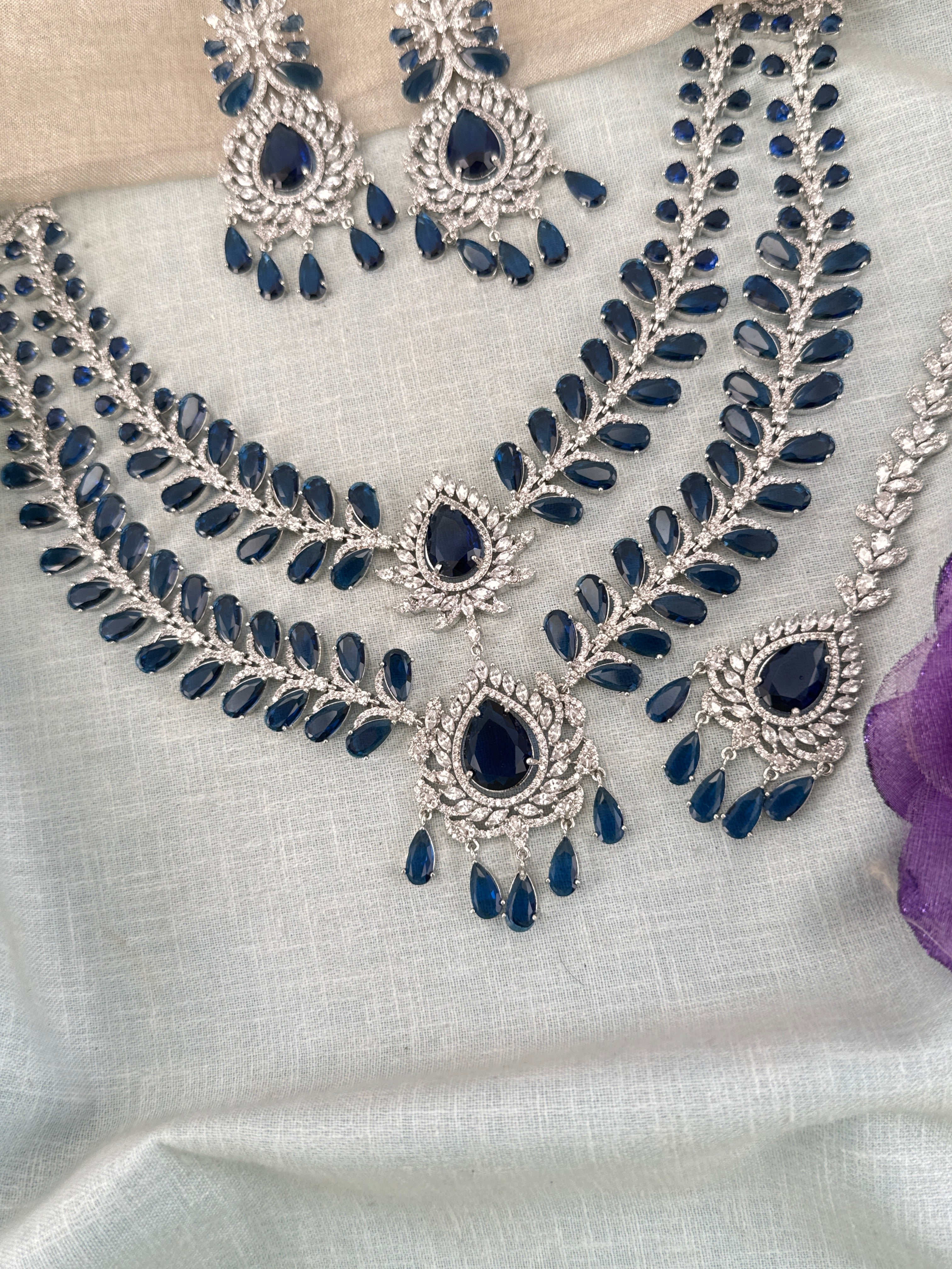 Luxurious Layer Stone Short Necklace Set 844
