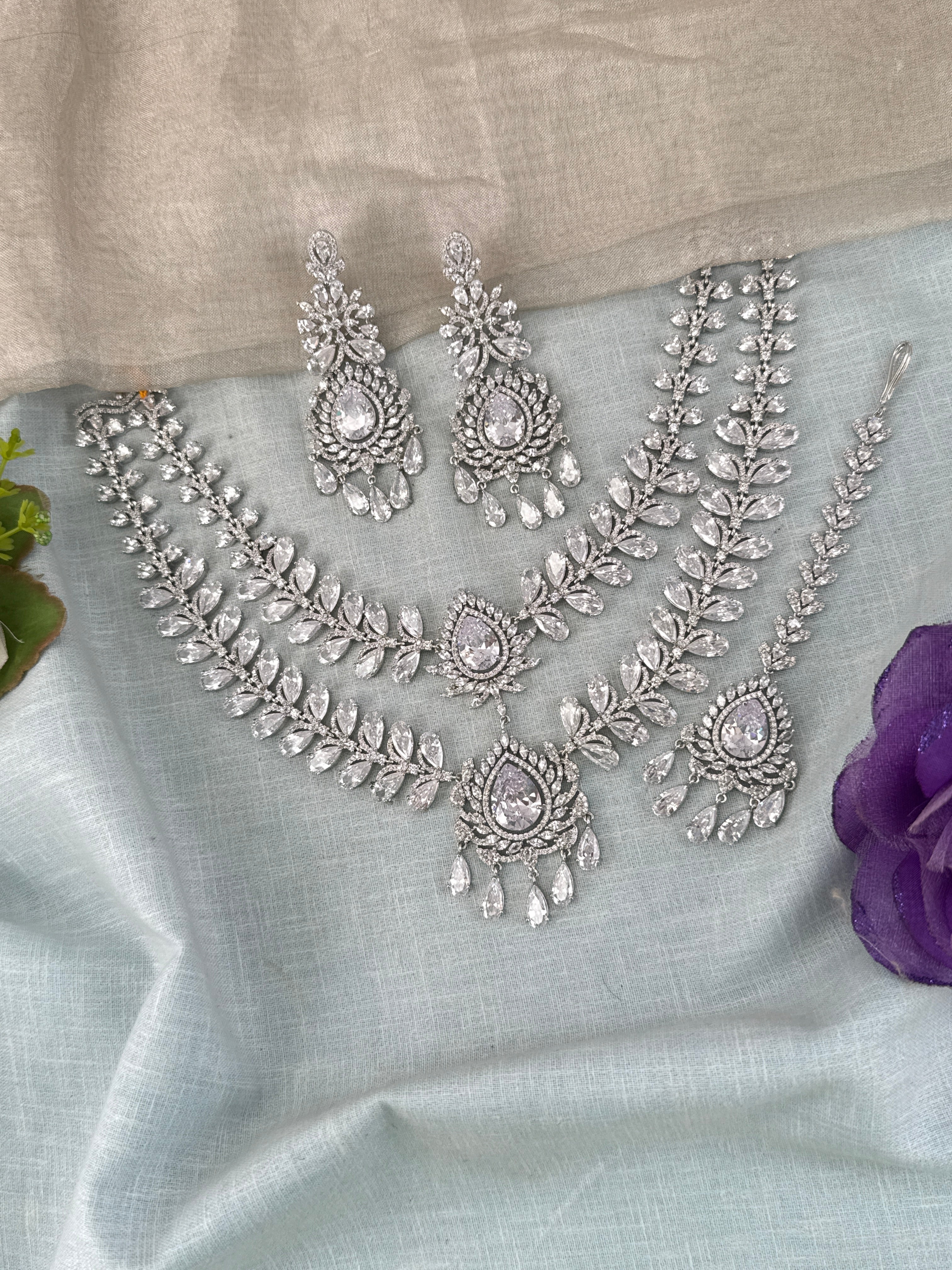 Luxurious Stone Necklace set, Bridal Luxurious Stone necklace, Stone necklace, Luxurious necklace
