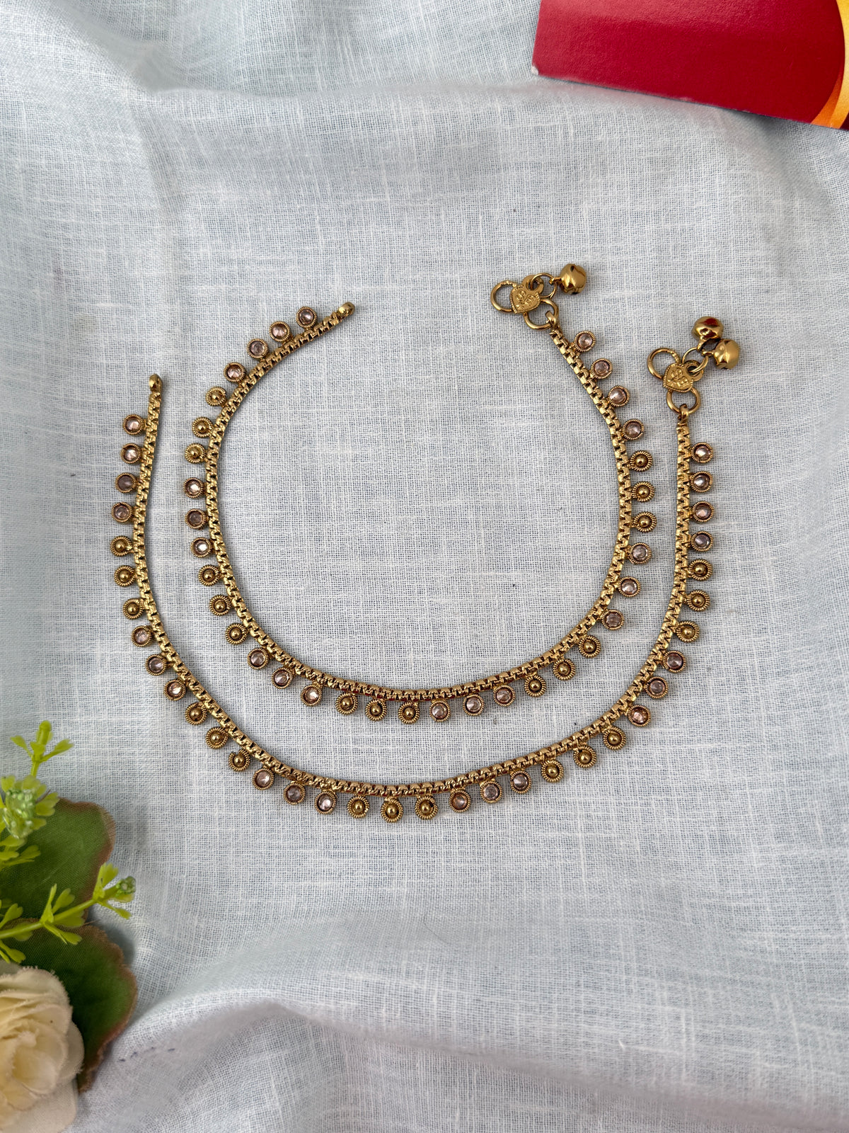 Elegant anklets for women