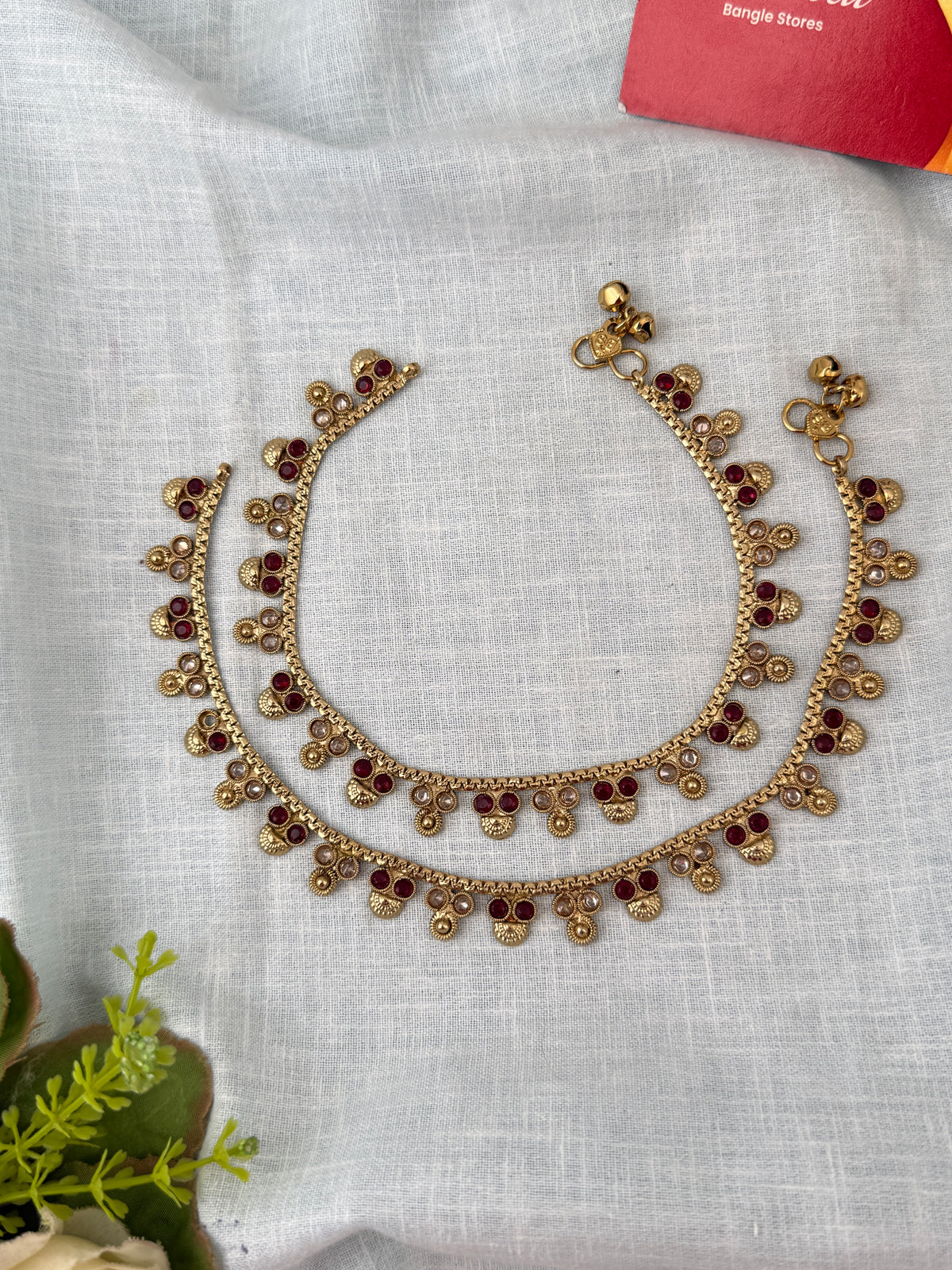 Elegant anklets for women