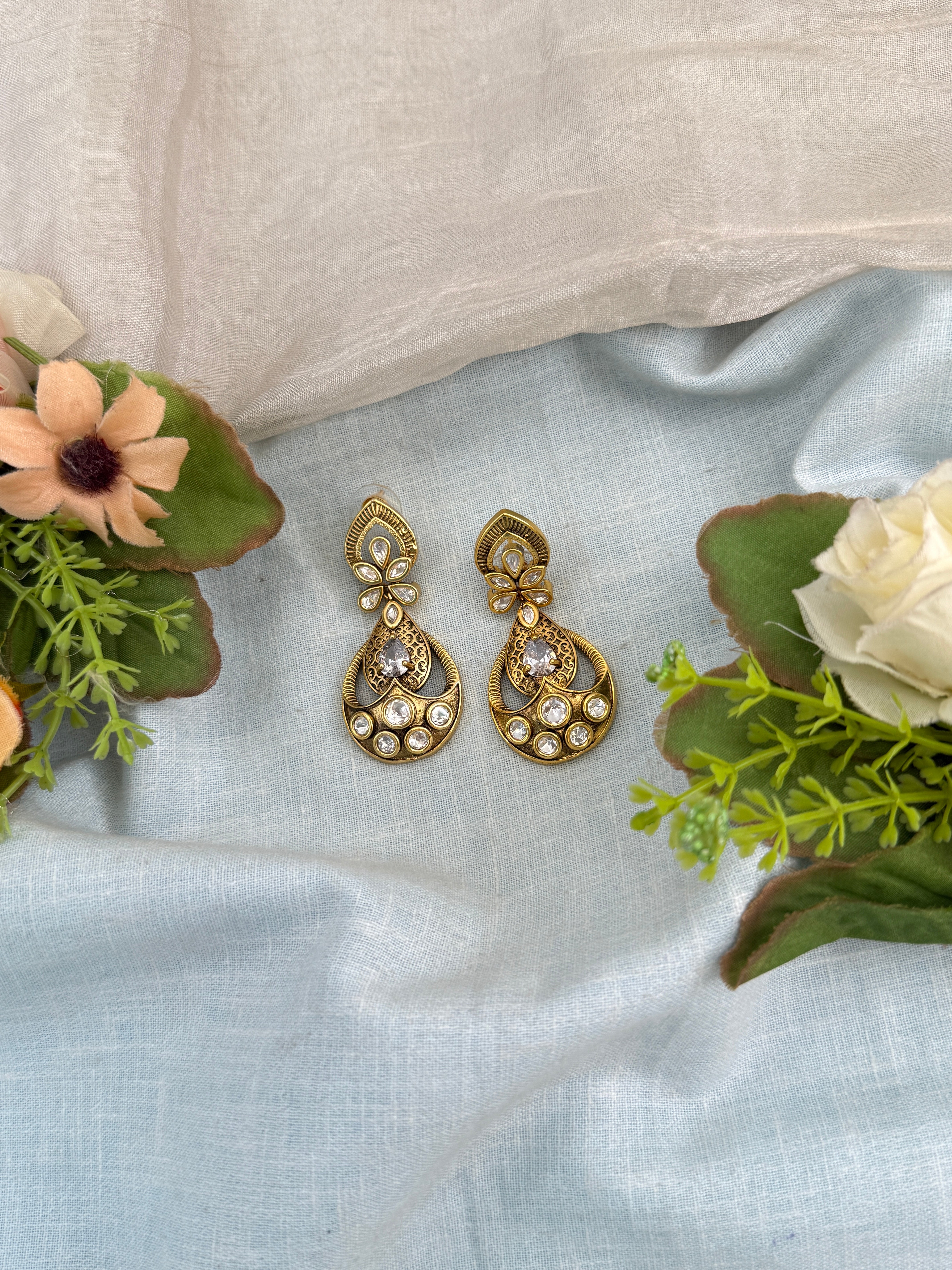 Antique Earrings, Bridal antique Kundan earrings, Antique kundan Jhumka