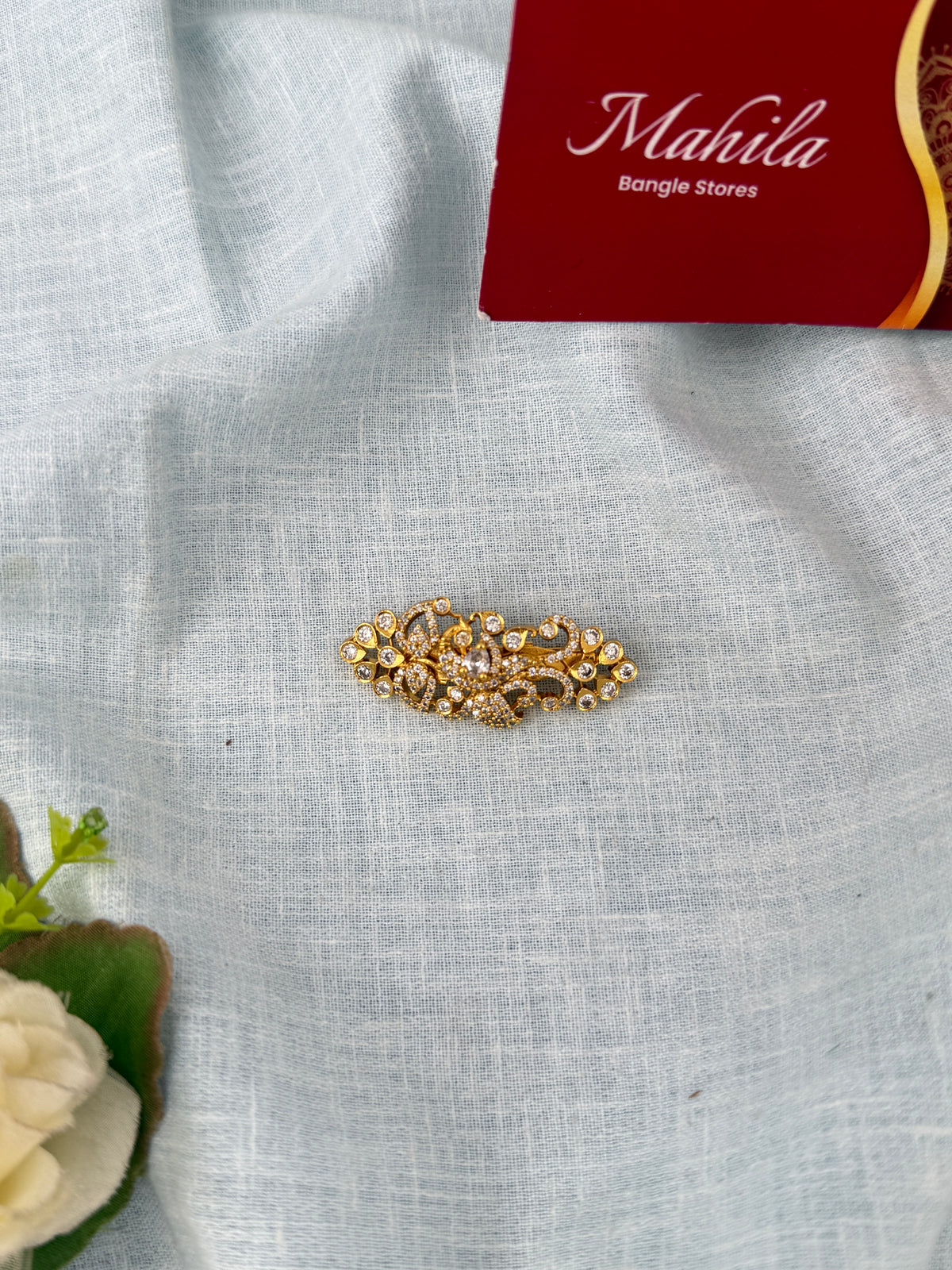 Stylish Saree Pins for women