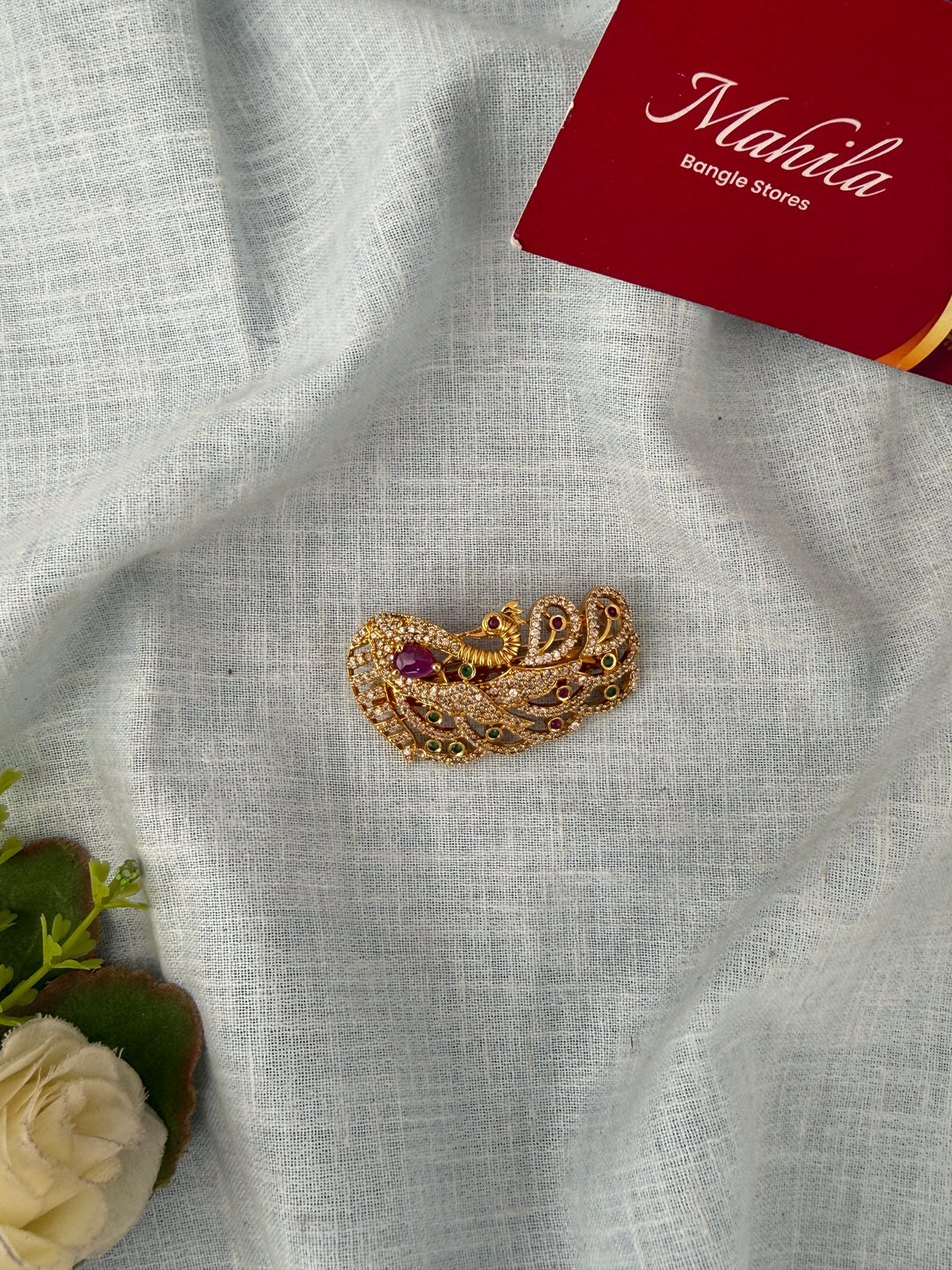 Stylish Saree Pins for women