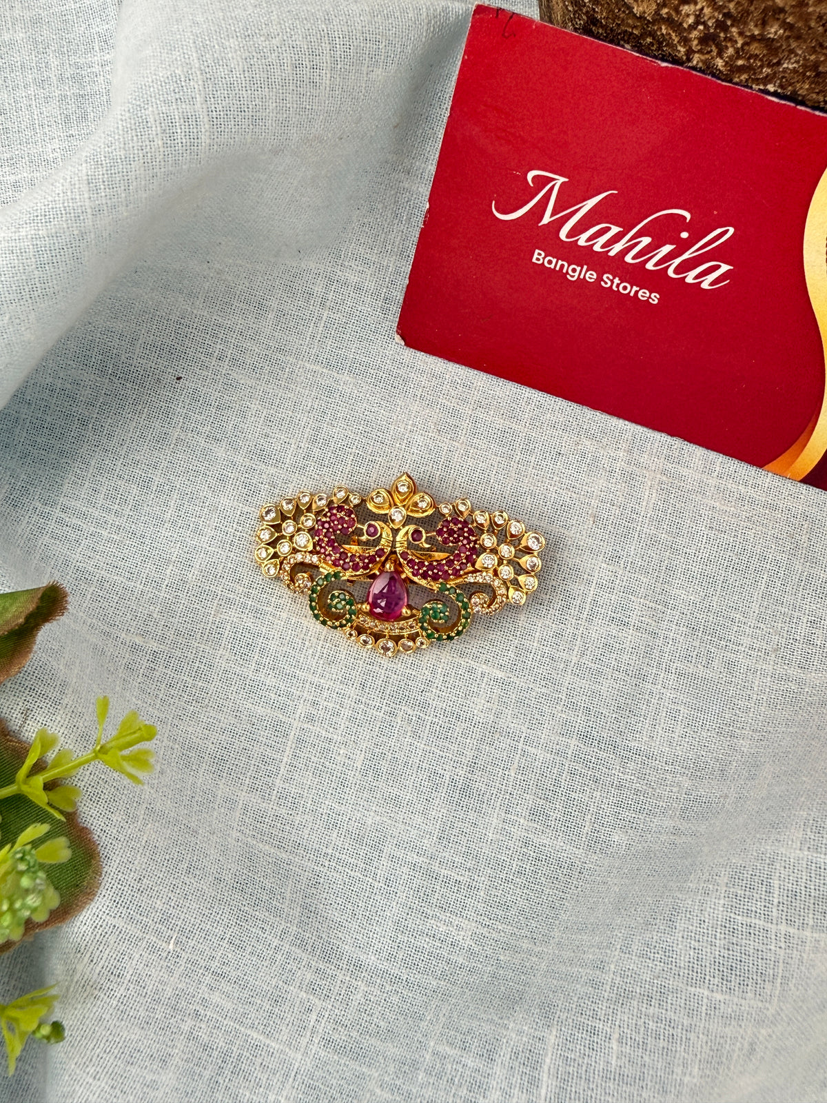 Stylish Saree Pins for women