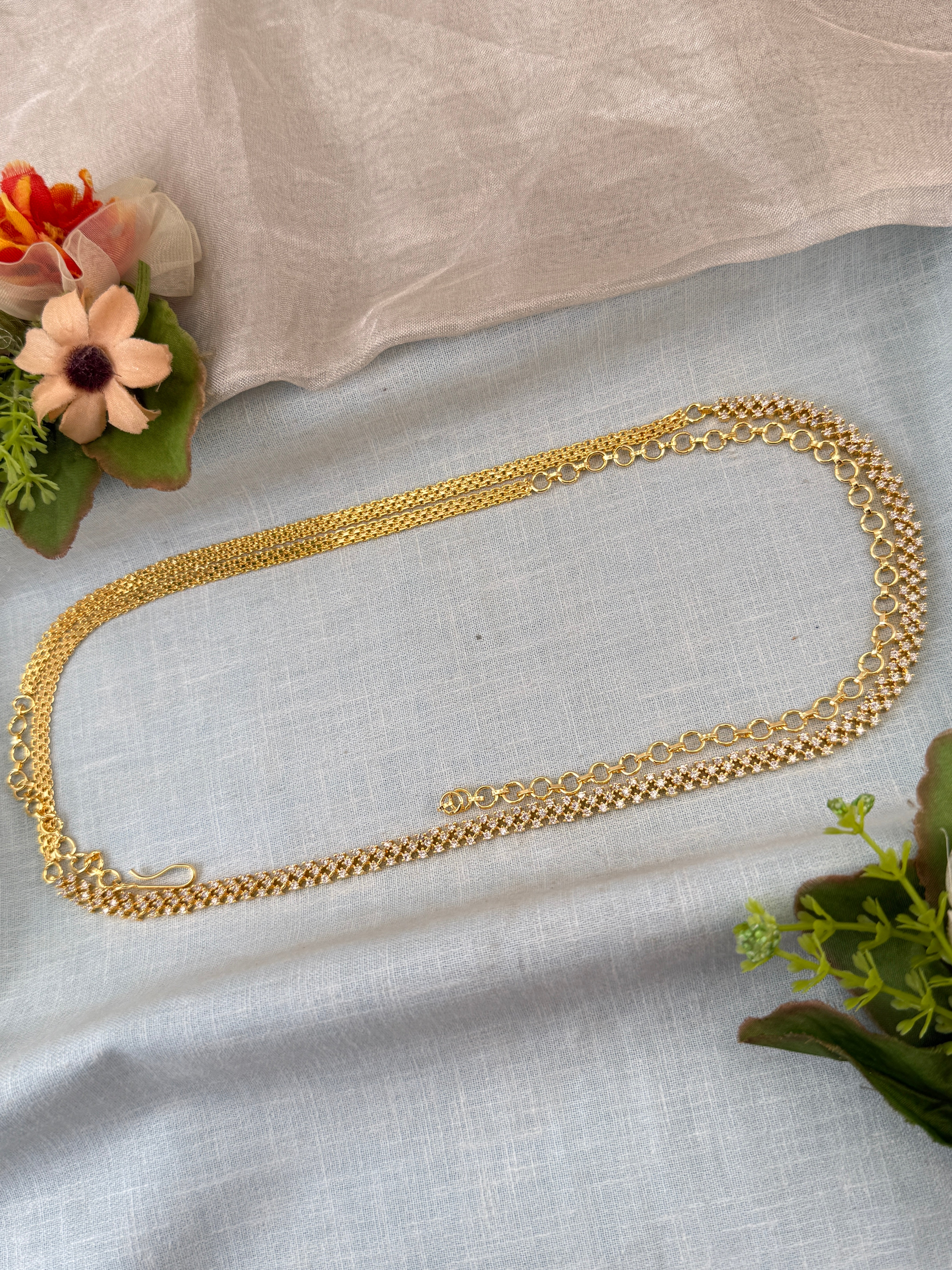 Luxurious Antique Chain Stone Vaddanam 7035