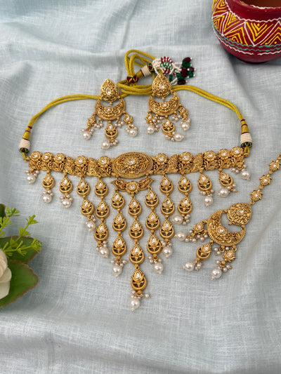 Traditional Kundan necklace for women