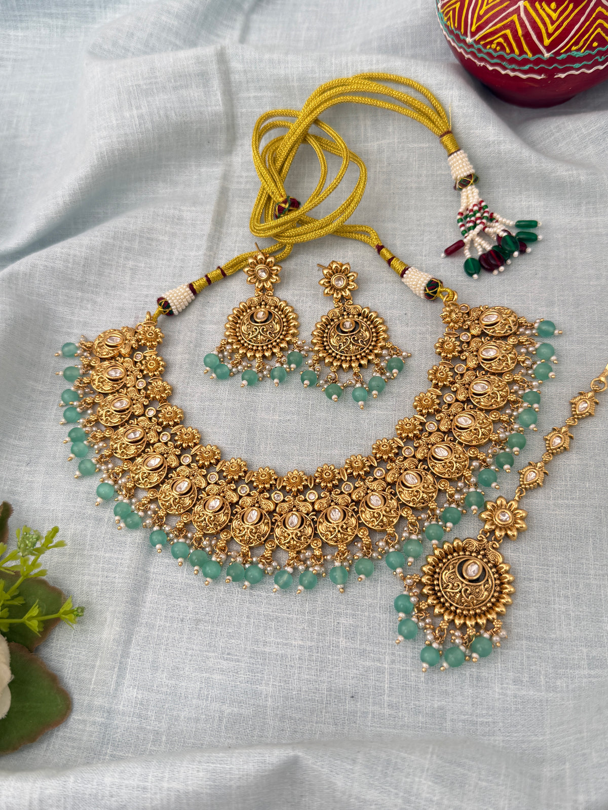 Traditional Kundan necklace for women