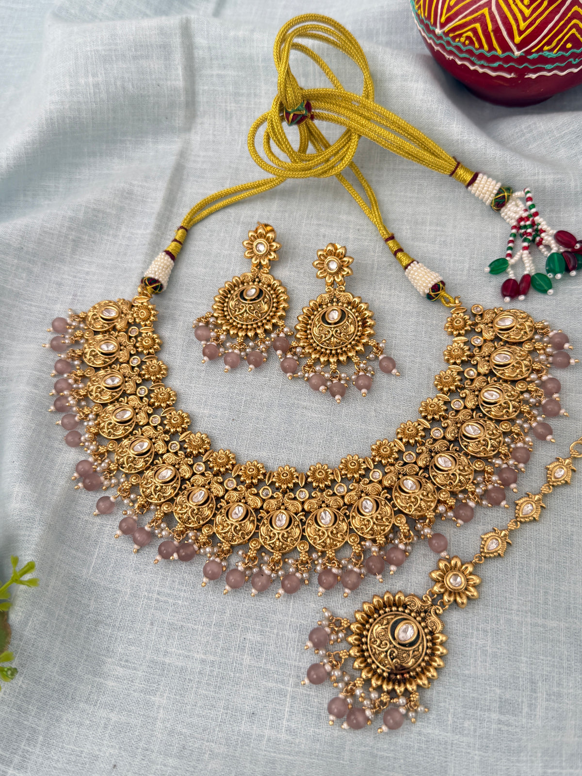 Antique Kundan Grand Necklace With Maang Tikka Short Set | N1298