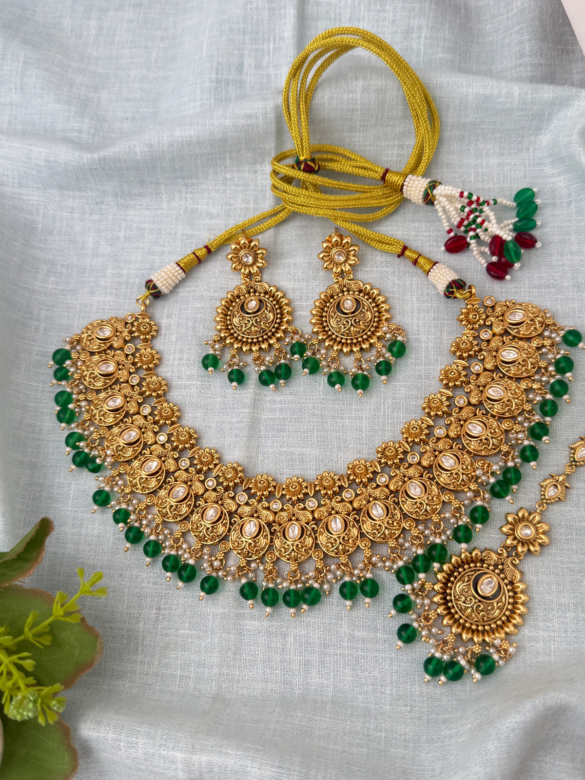 Antique Kundan Grand Necklace With Maang Tikka Short Set | N1295
