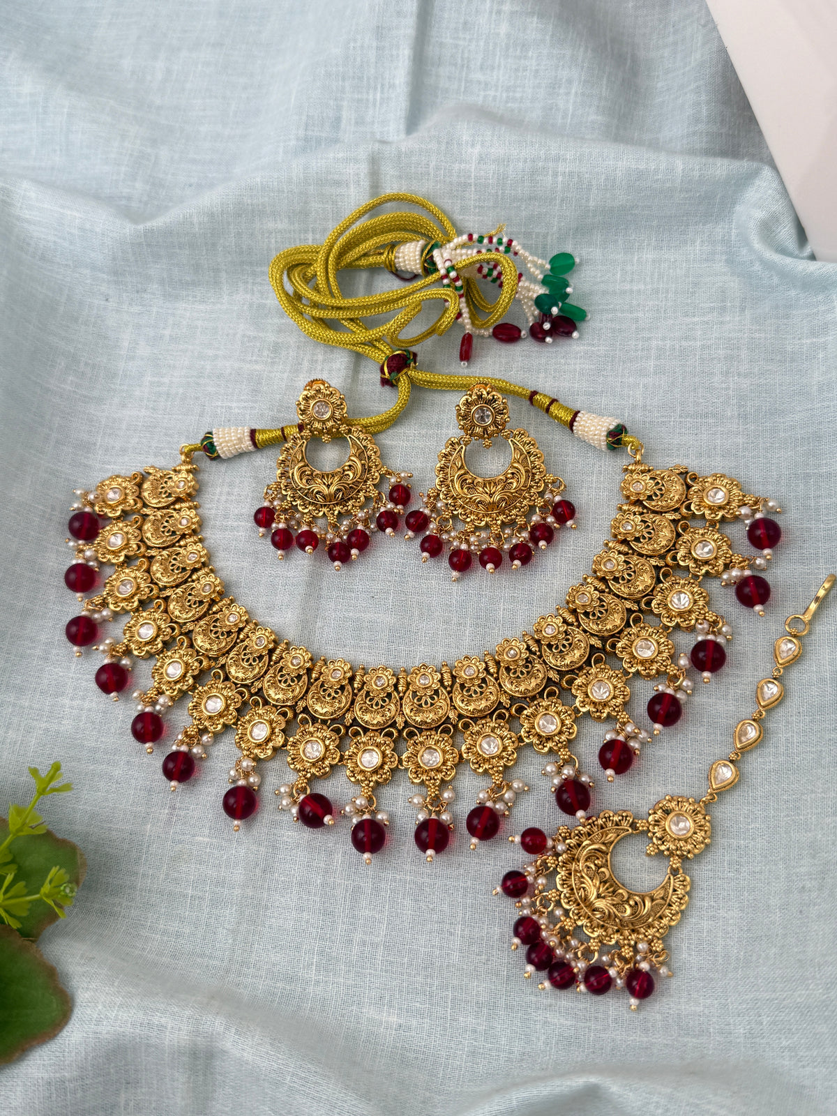 Traditional Kundan necklace for women
