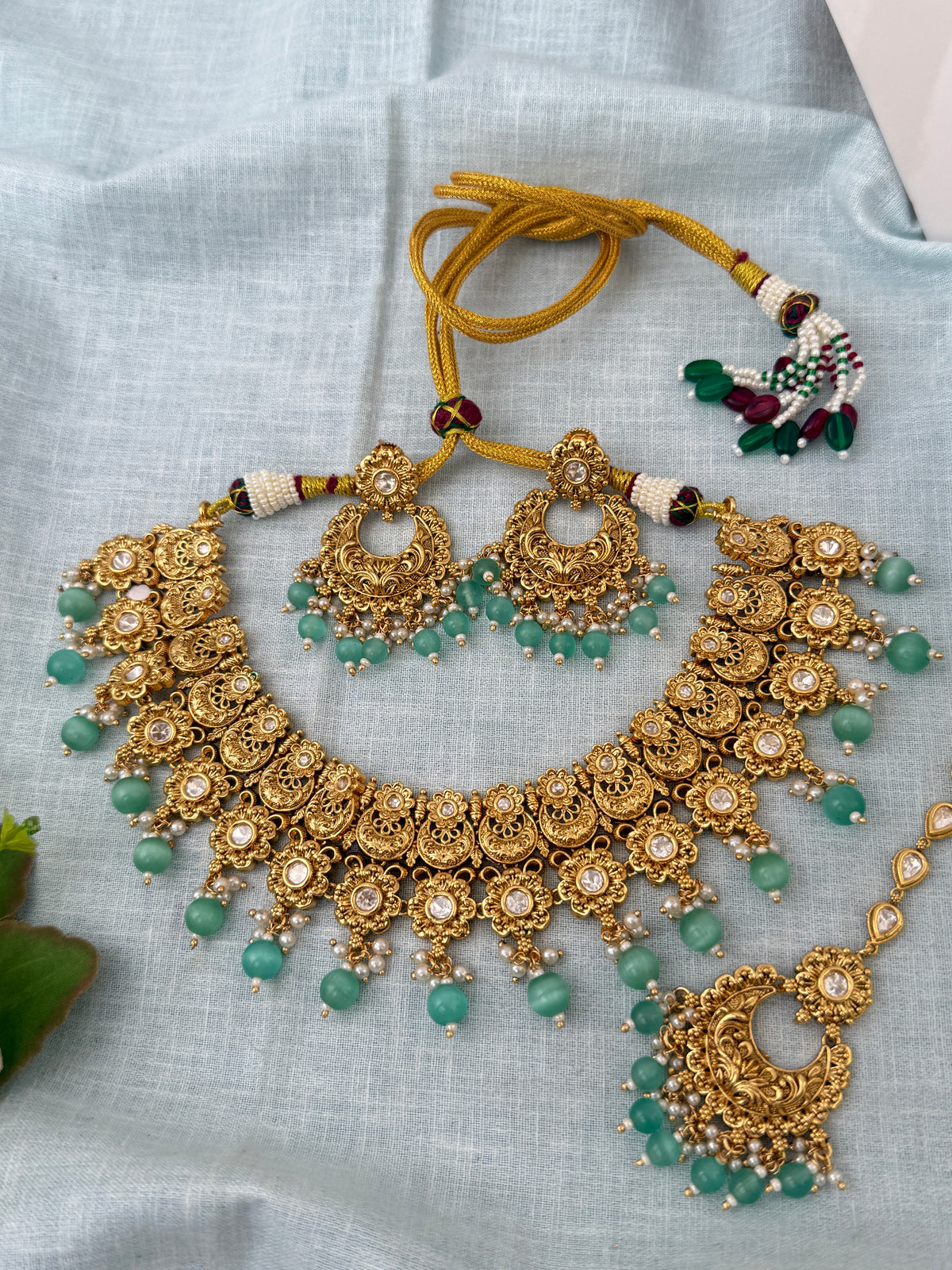 Antique Kundan Grand Necklace With Maang Tikka Short Set | N1291