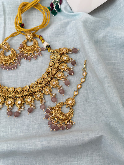 Antique Kundan Grand Necklace With Maang Tikka Short Set | N1290