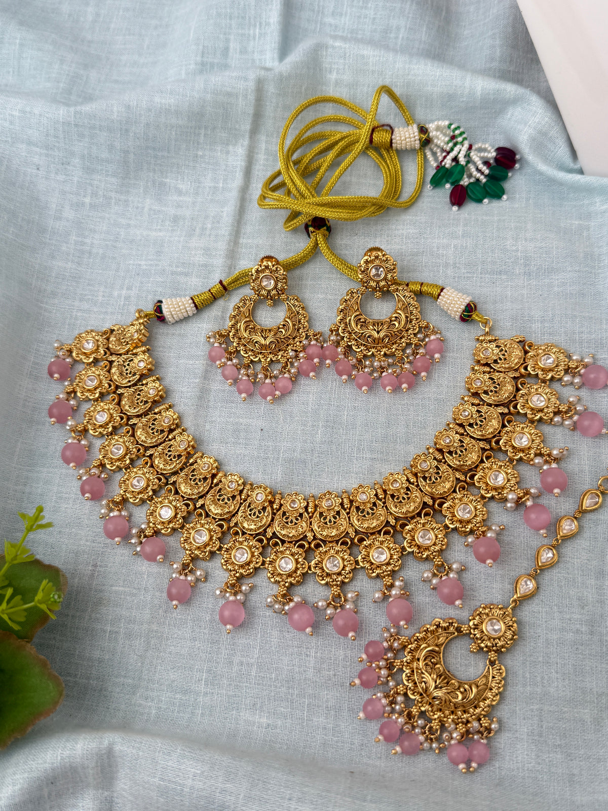 Antique Kundan Grand Necklace With Maang Tikka Short Set | N1289