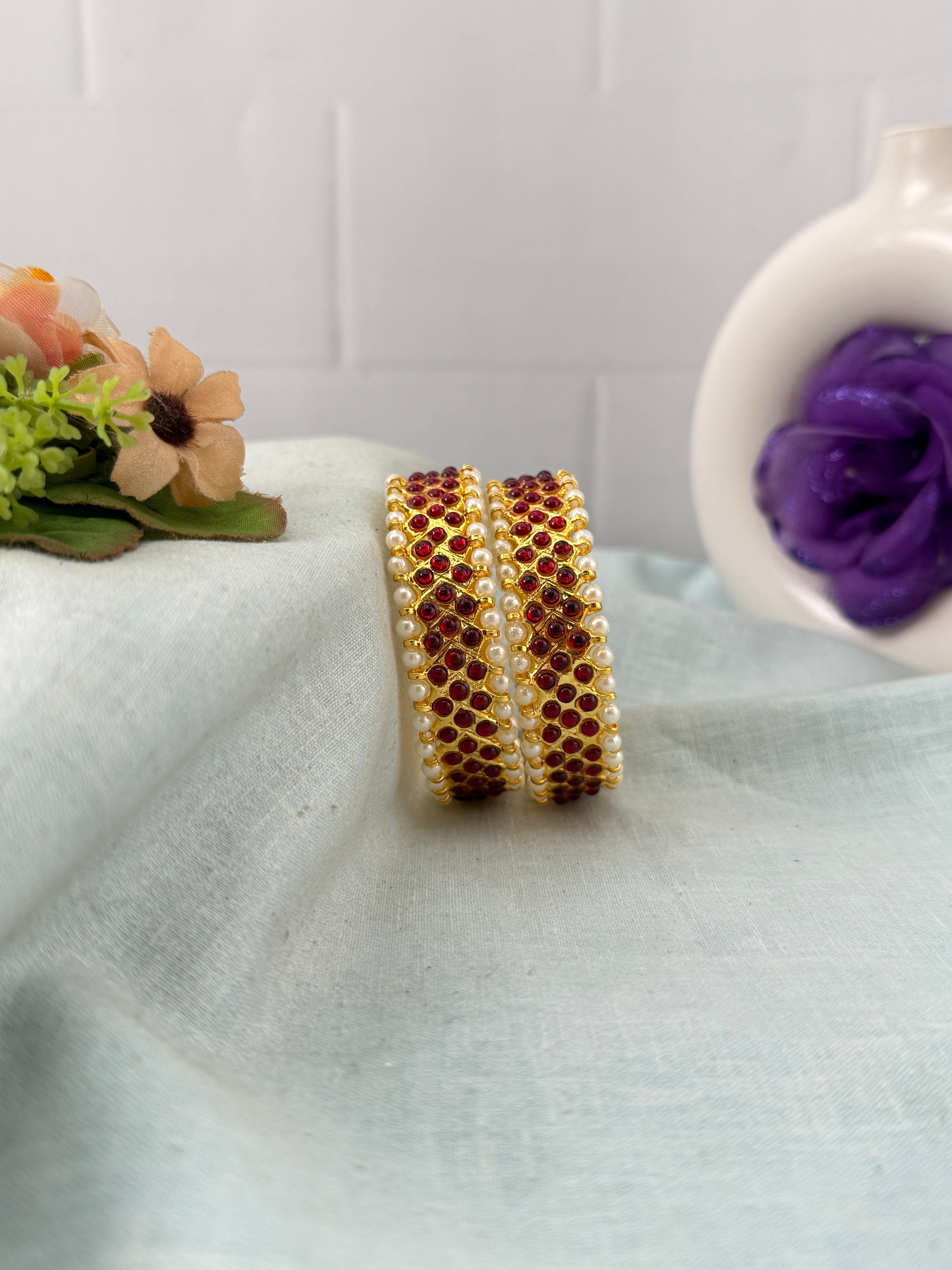 Antique temple style bridal bangles for women by Mahila