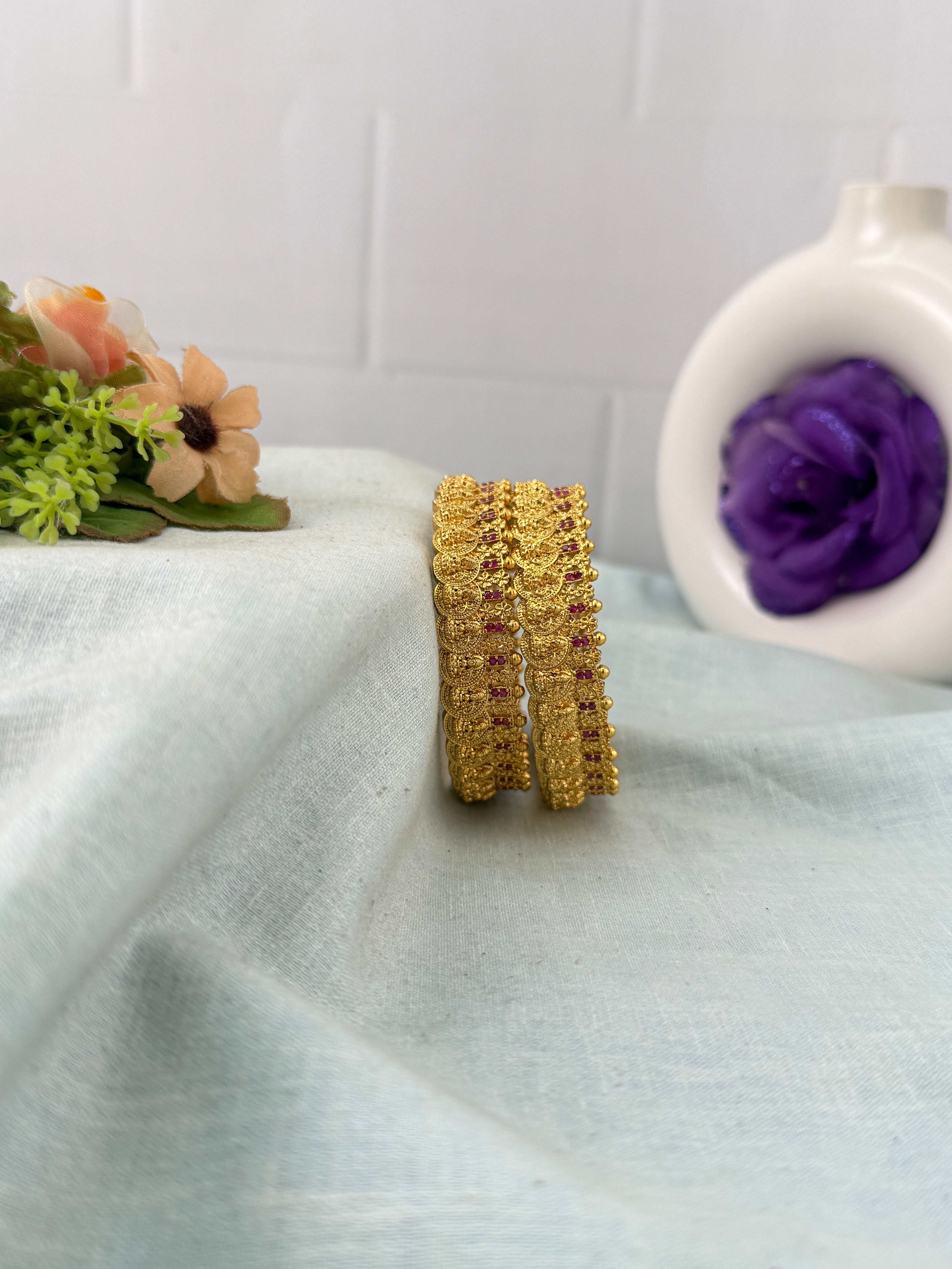 Antique temple style bridal bangles for women by Mahila