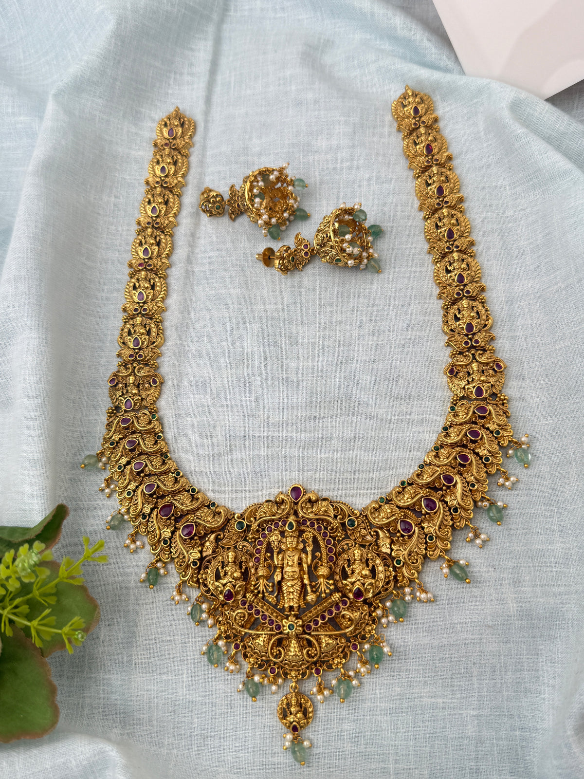 Antique temple necklace for women