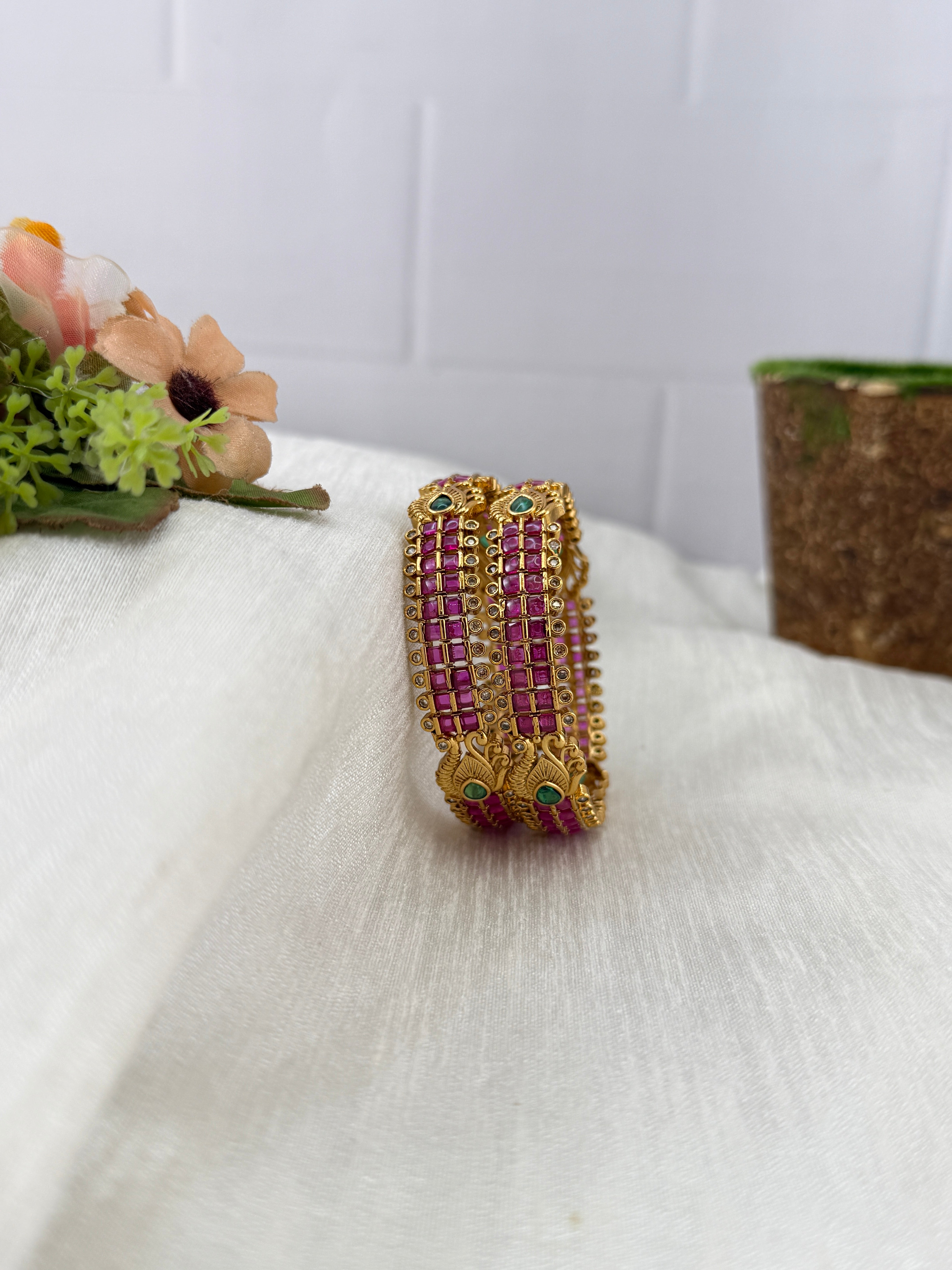 Antique temple style bridal bangles for women by Mahila