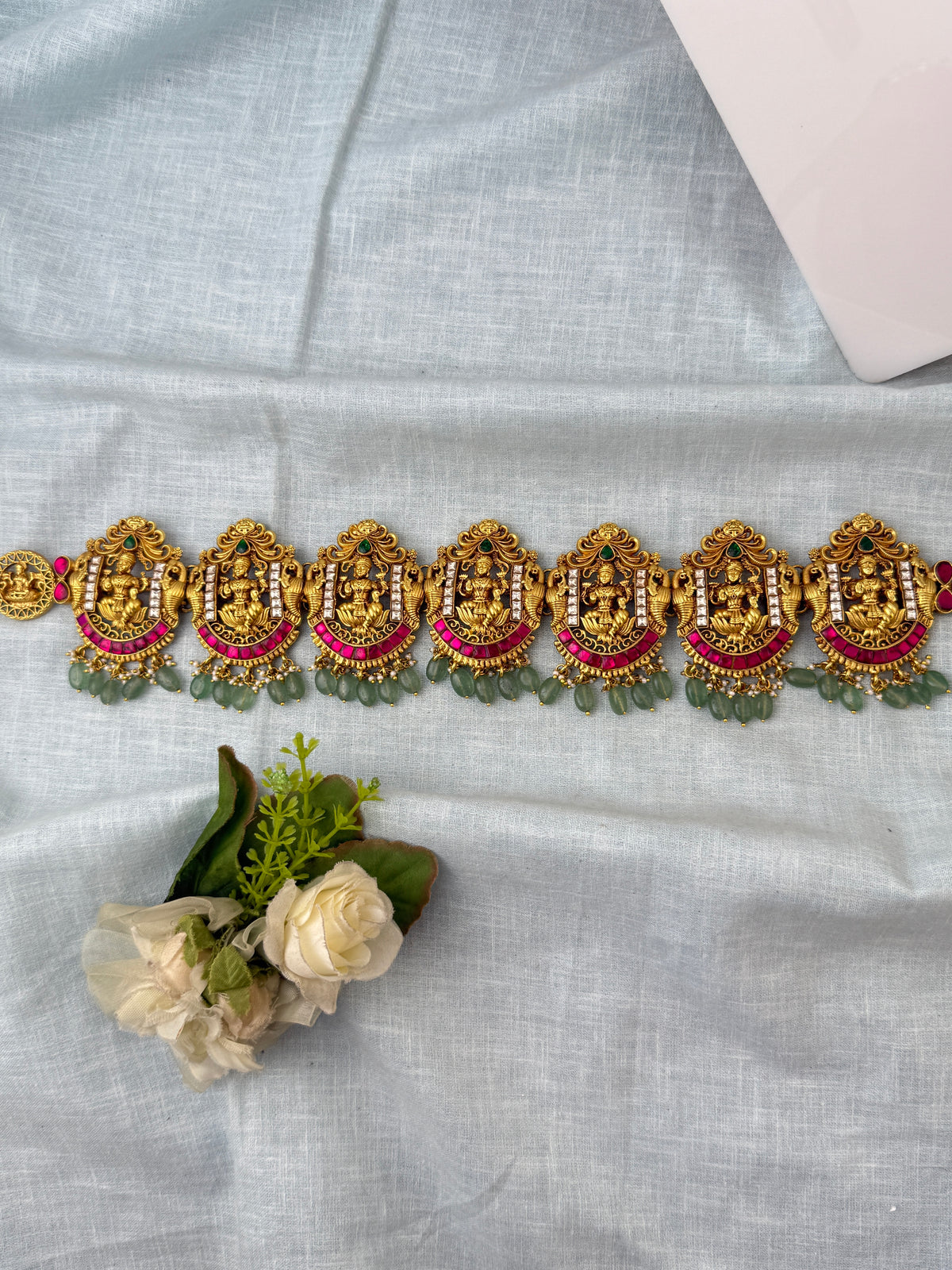 Traditional bridal hip belt for women