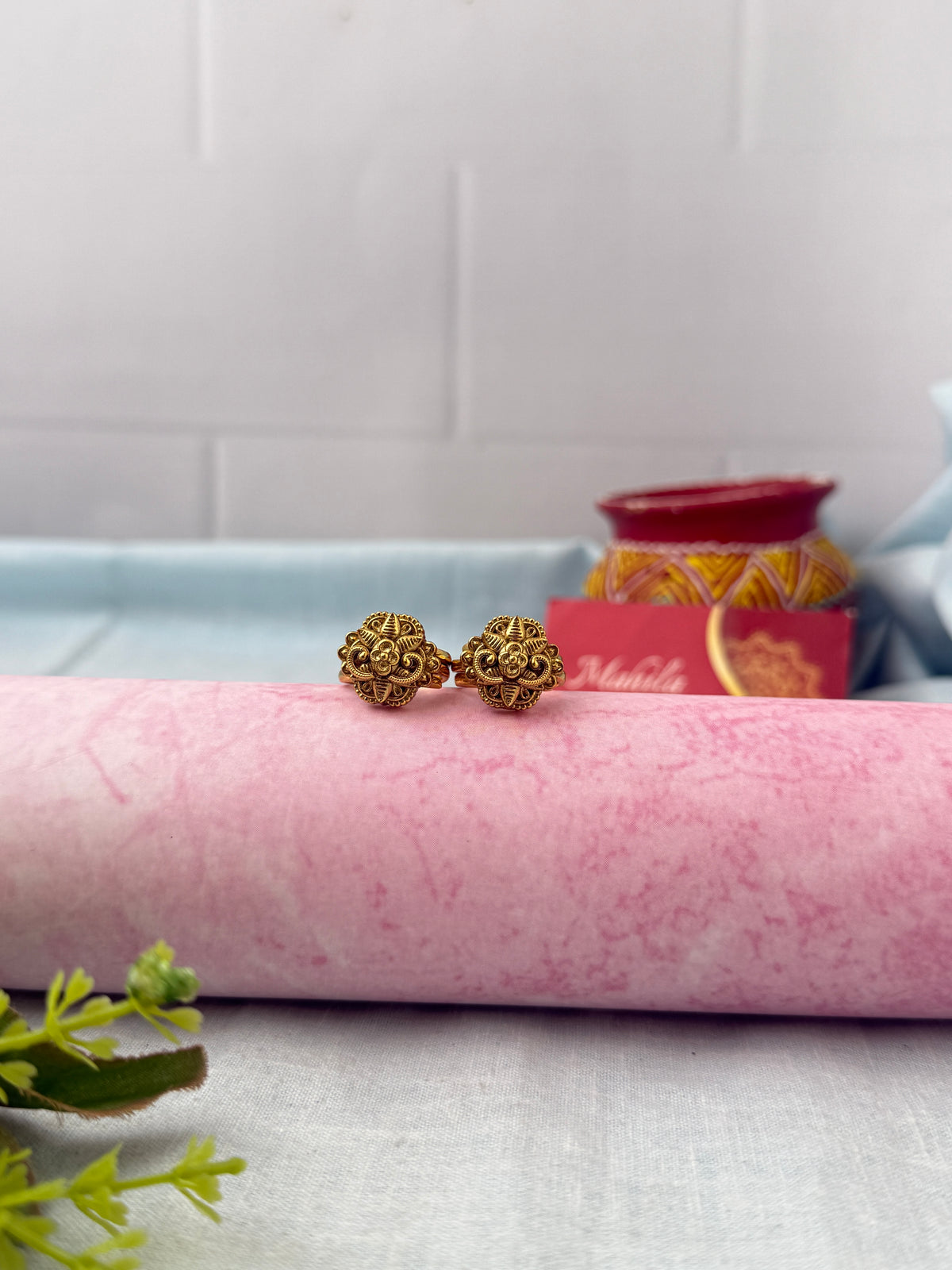 Designer finger ring for women