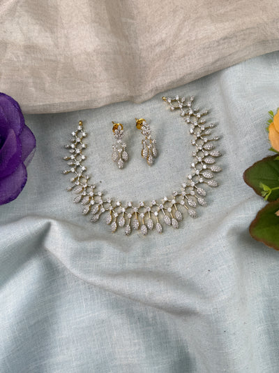 Victorian designer necklace for women
