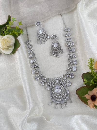 Victorian designer necklace for women