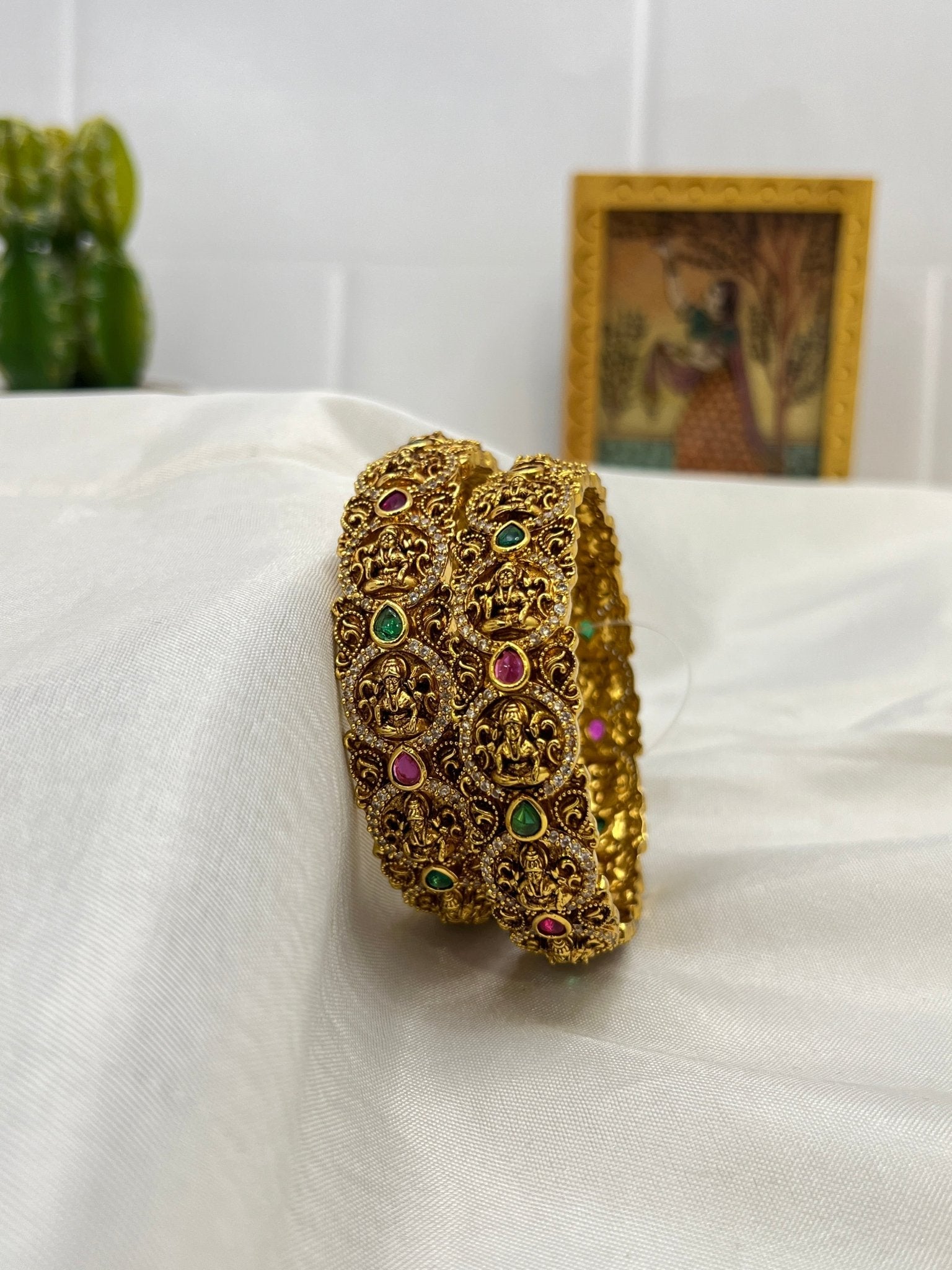 Antique Bangles 0249 - Mahilas