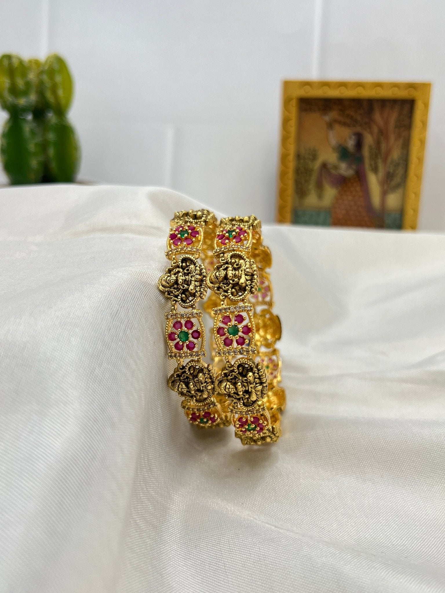 Antique Bangles 0251 - Mahilas