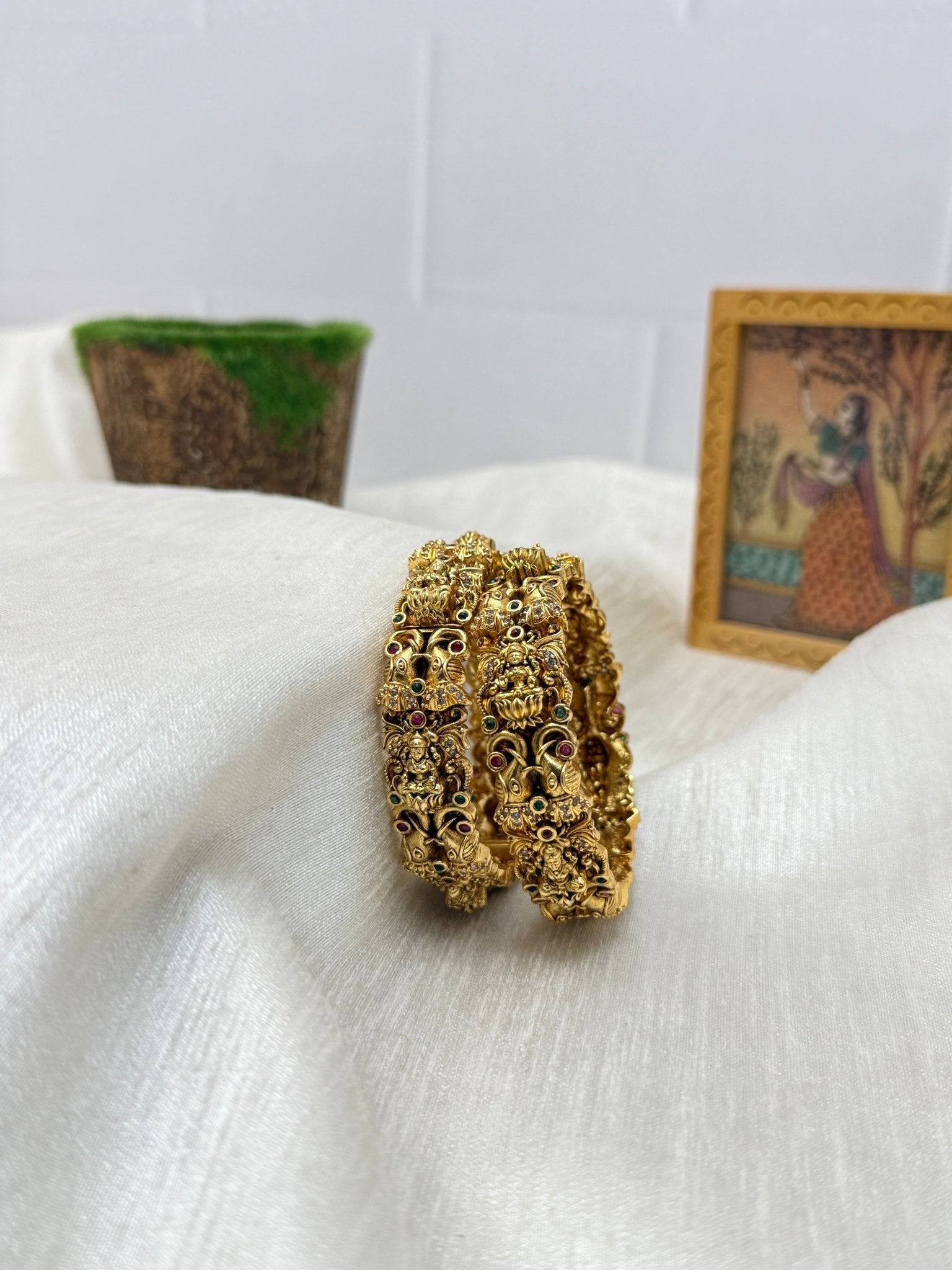 Antique Bangles 6939 - Mahilas