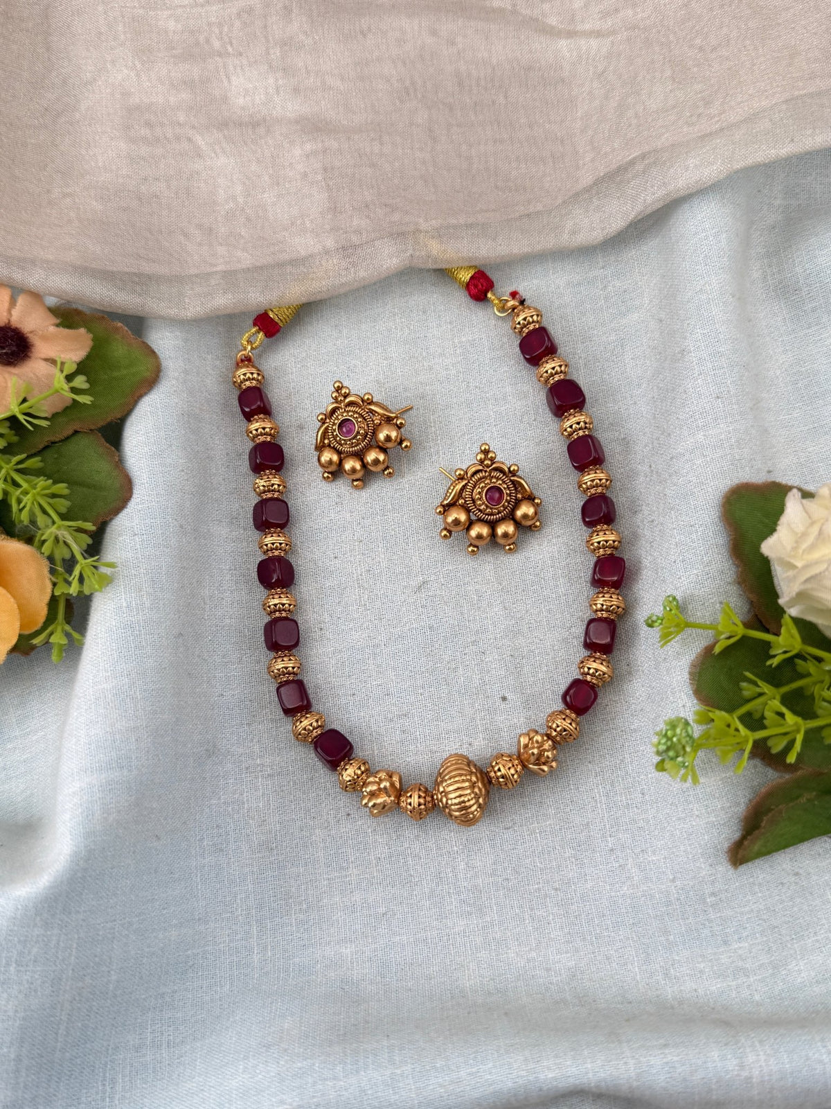 Antique Beads Short Necklace Set | N0184 - Mahilas
