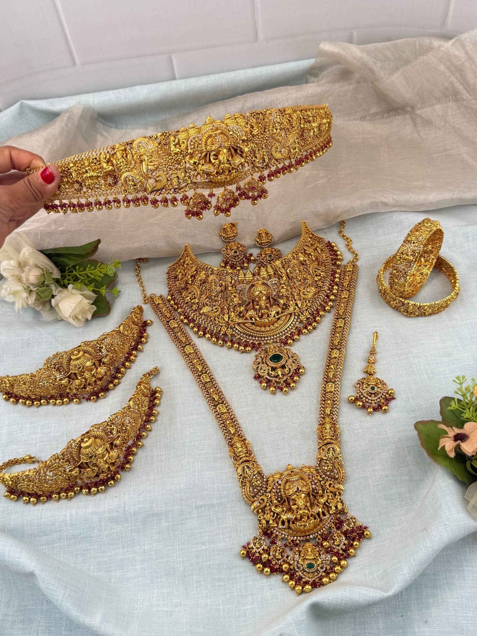 Antique Bridal Necklace Full Set Grand Gajalakshmi | N0365 - Mahilas