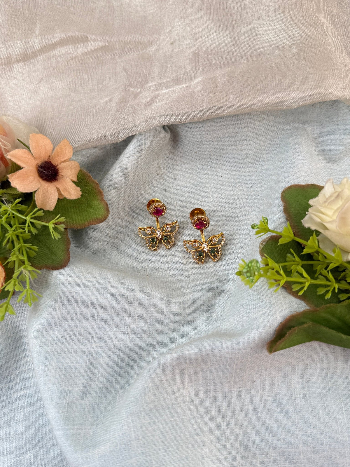 Antique Butterfly Hanging Stud Earring | 080 - Mahilas